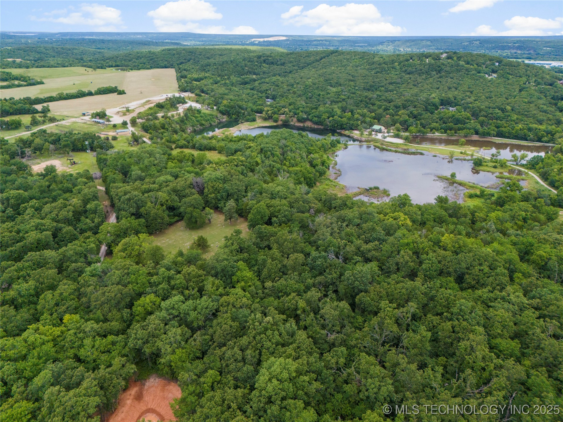 03782 S 137th West Avenue Property Photo 17