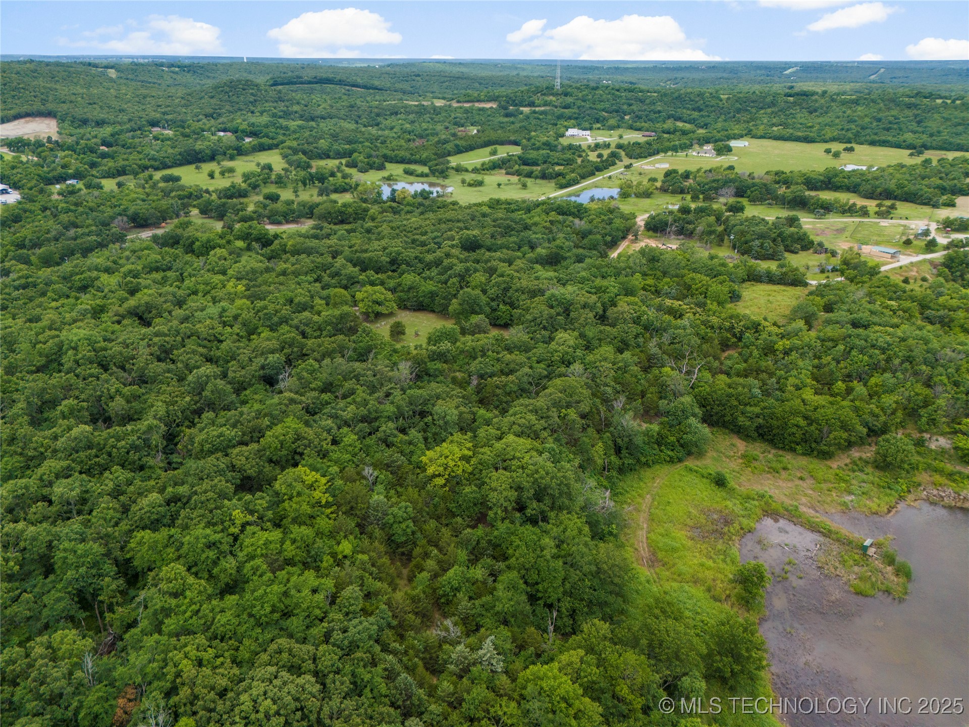 03782 S 137th West Avenue Property Photo 18