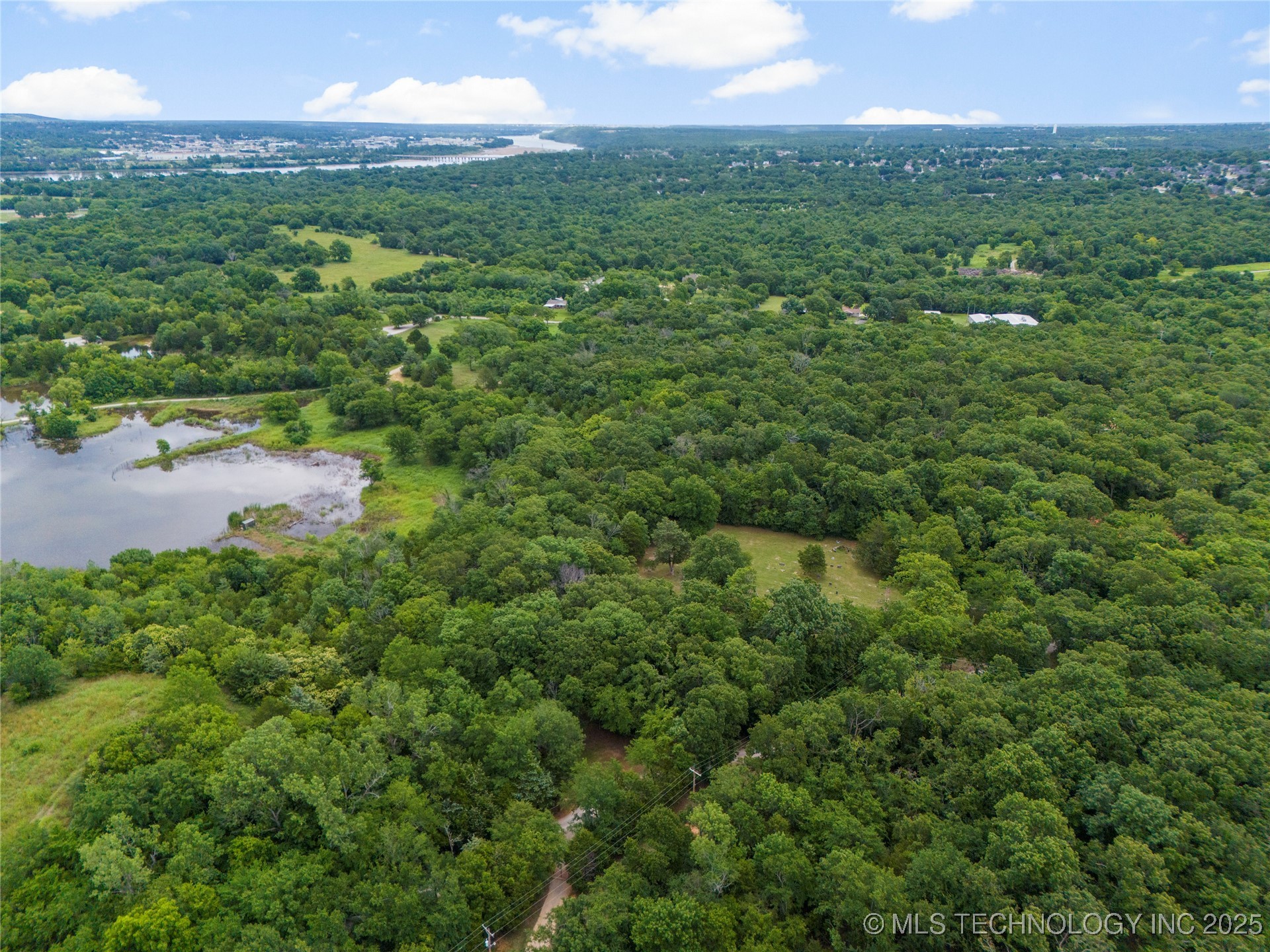 03782 S 137th West Avenue Property Photo 19
