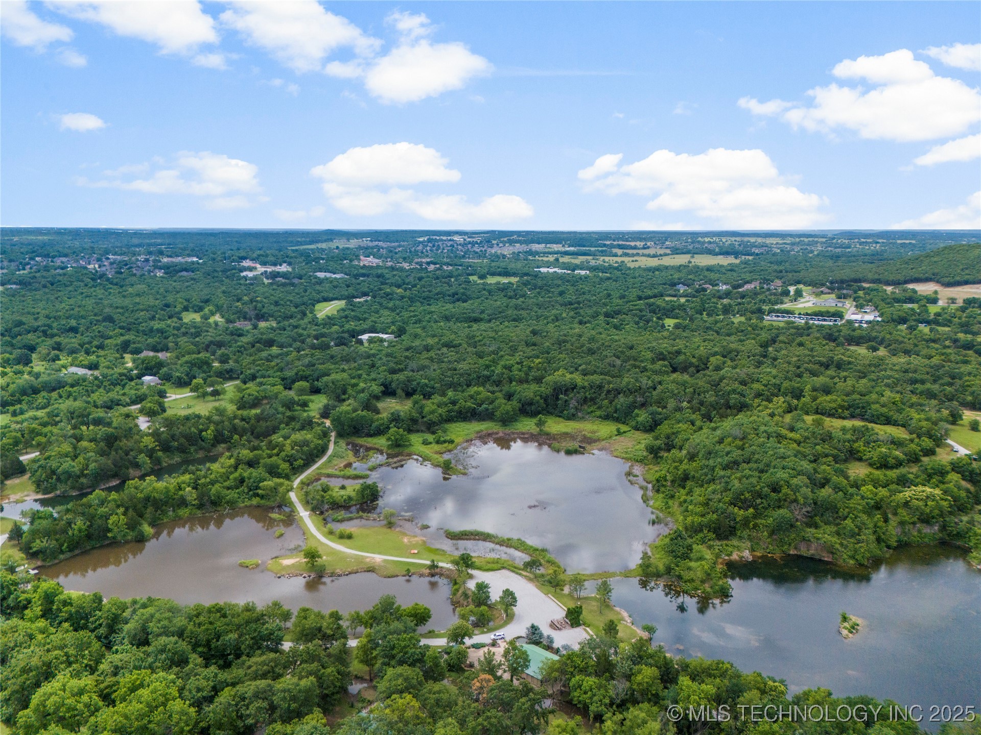 03782 S 137th West Avenue Property Photo 20