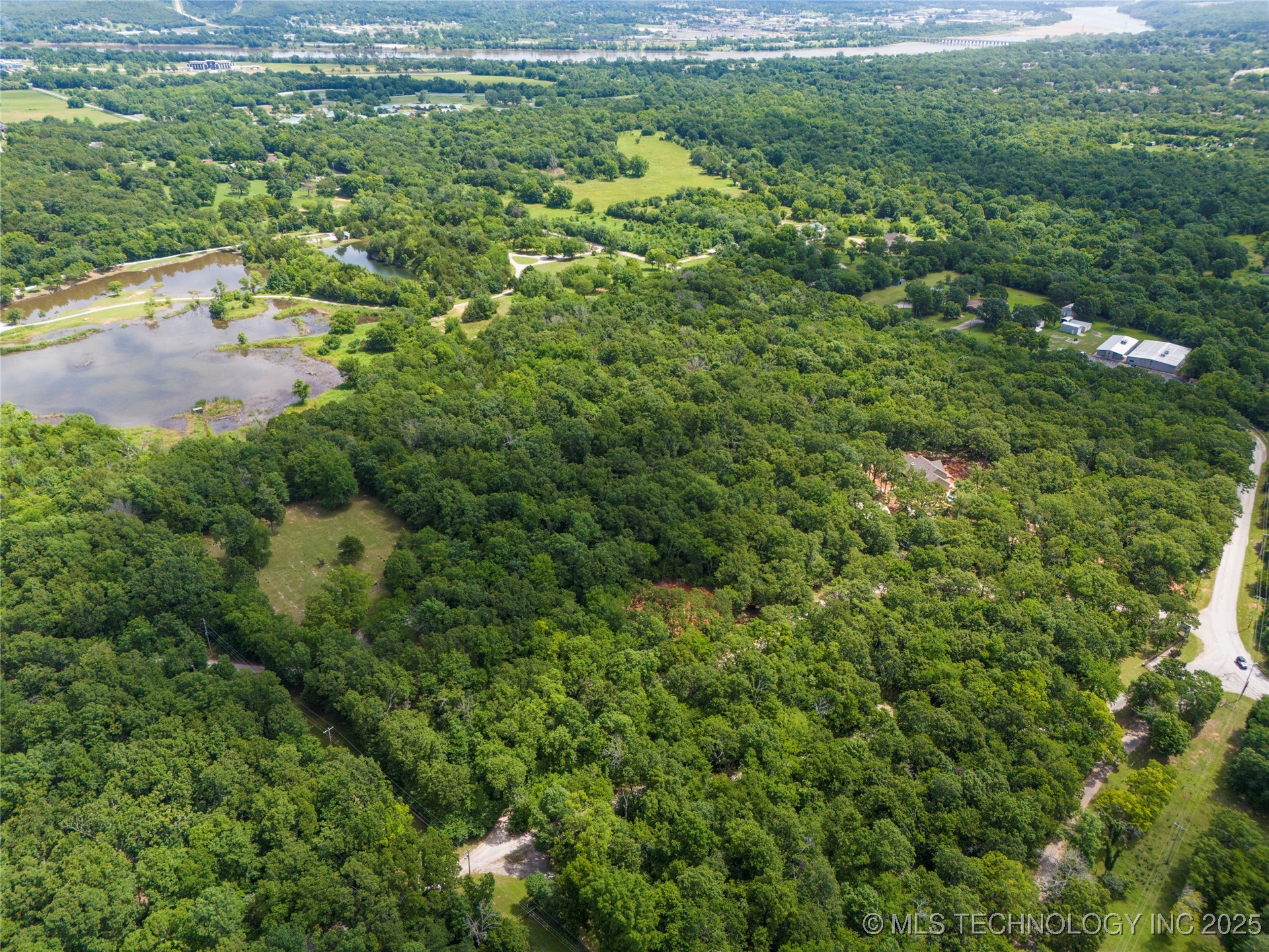 03782 S 137th West Avenue Property Photo 25