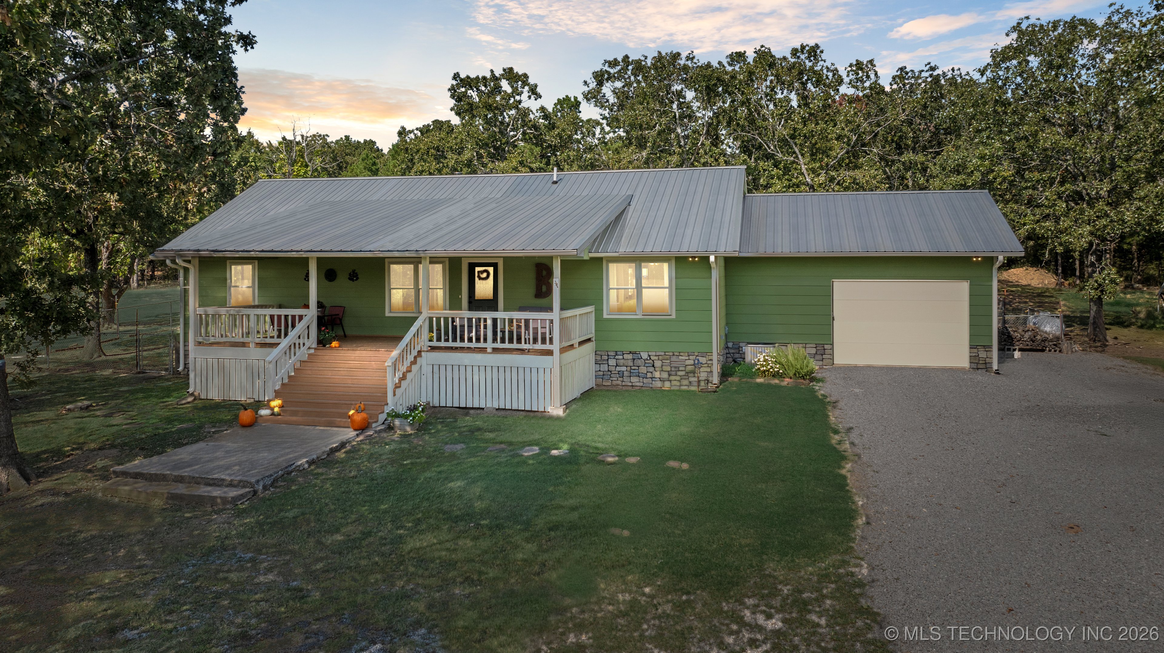 3340 Se 1083 Road Property Photo 1