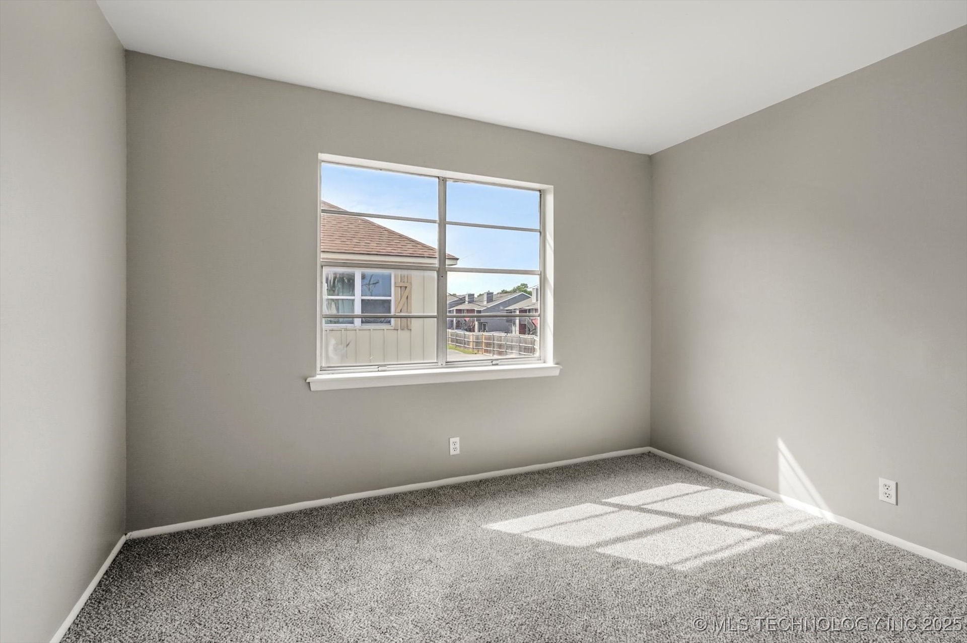 6160 S Madison Place 6160-d Property Photo 16