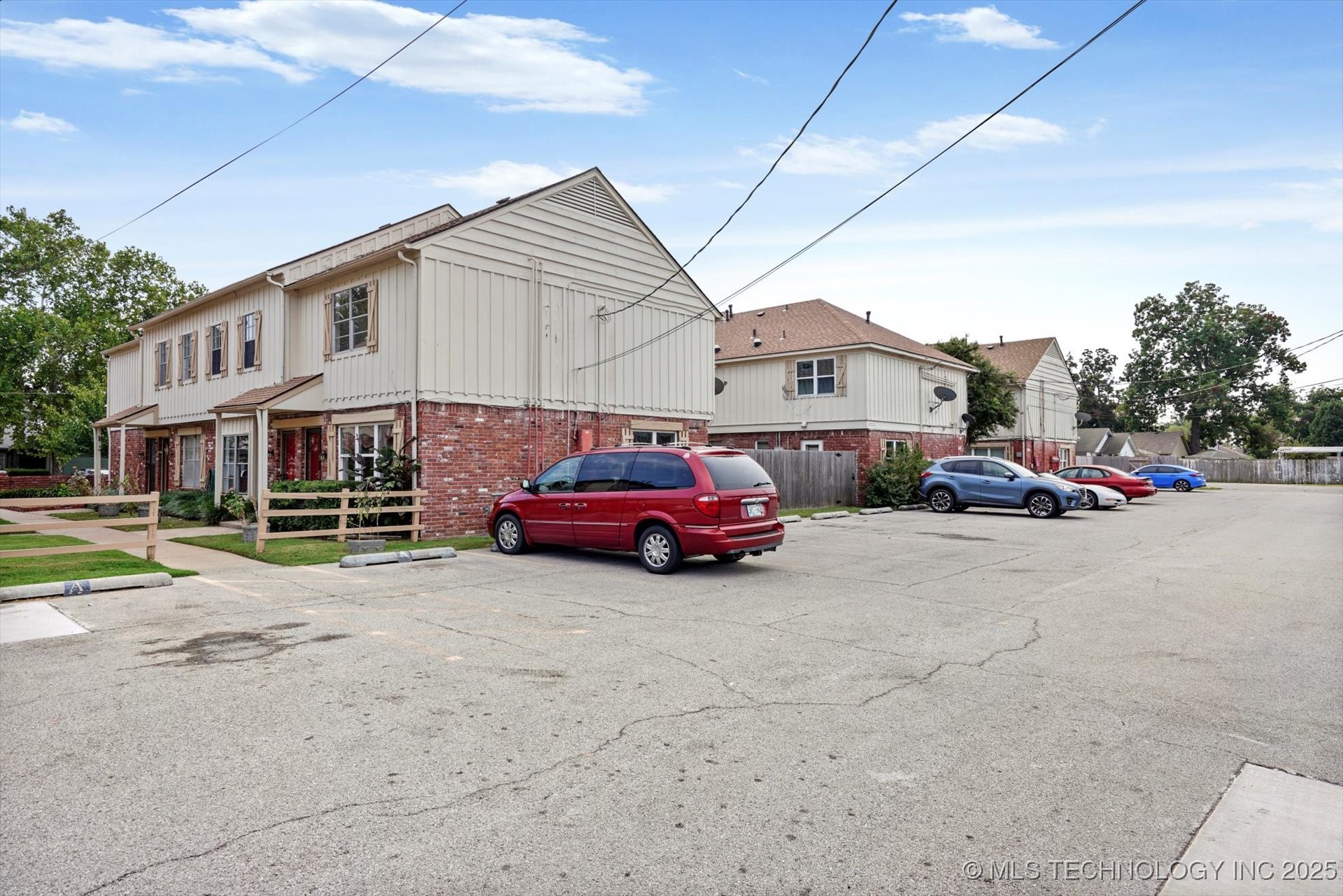 6160 S Madison Place 6160-d Property Photo 21