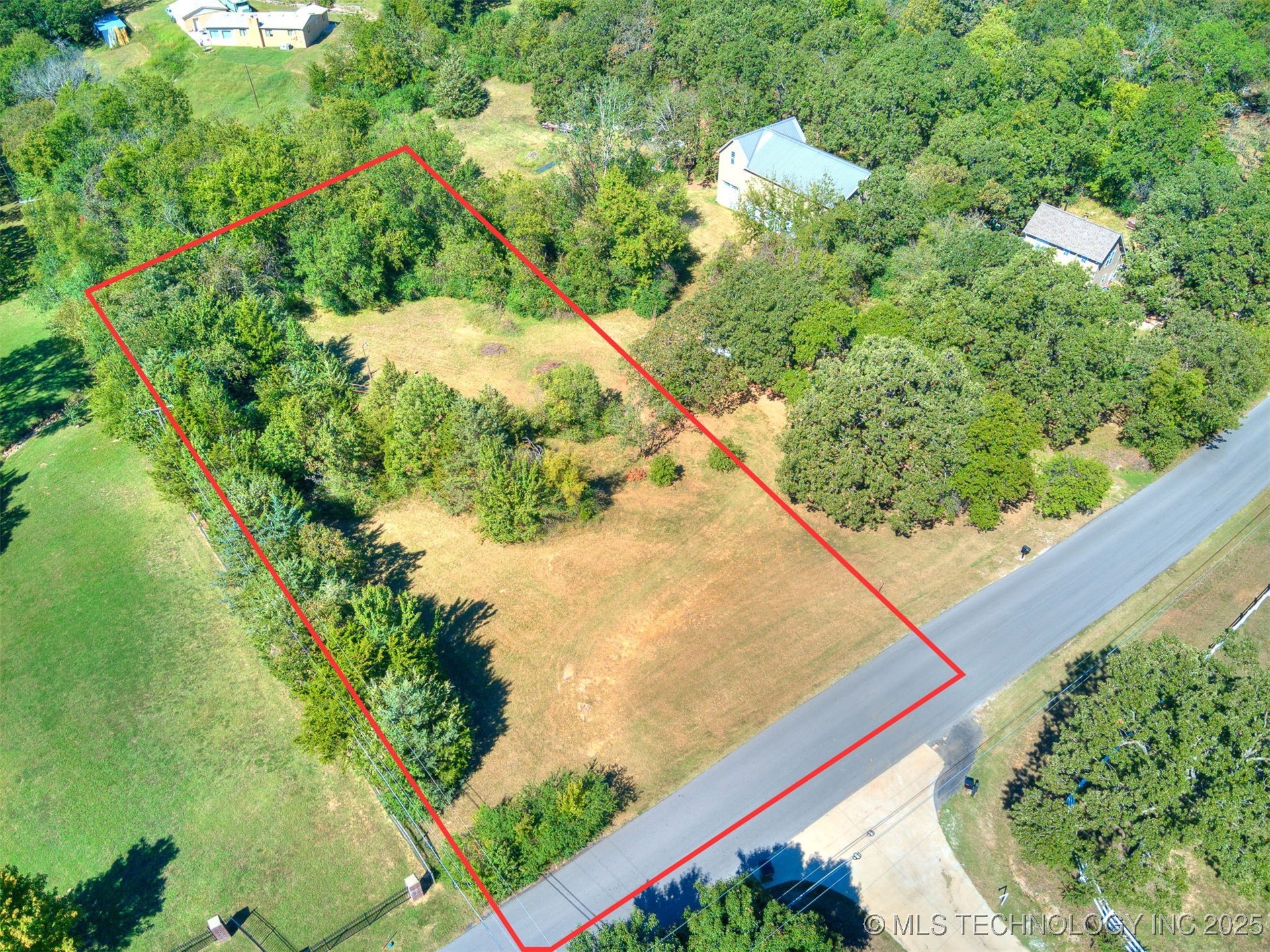 Gary Drive Property Photo 1