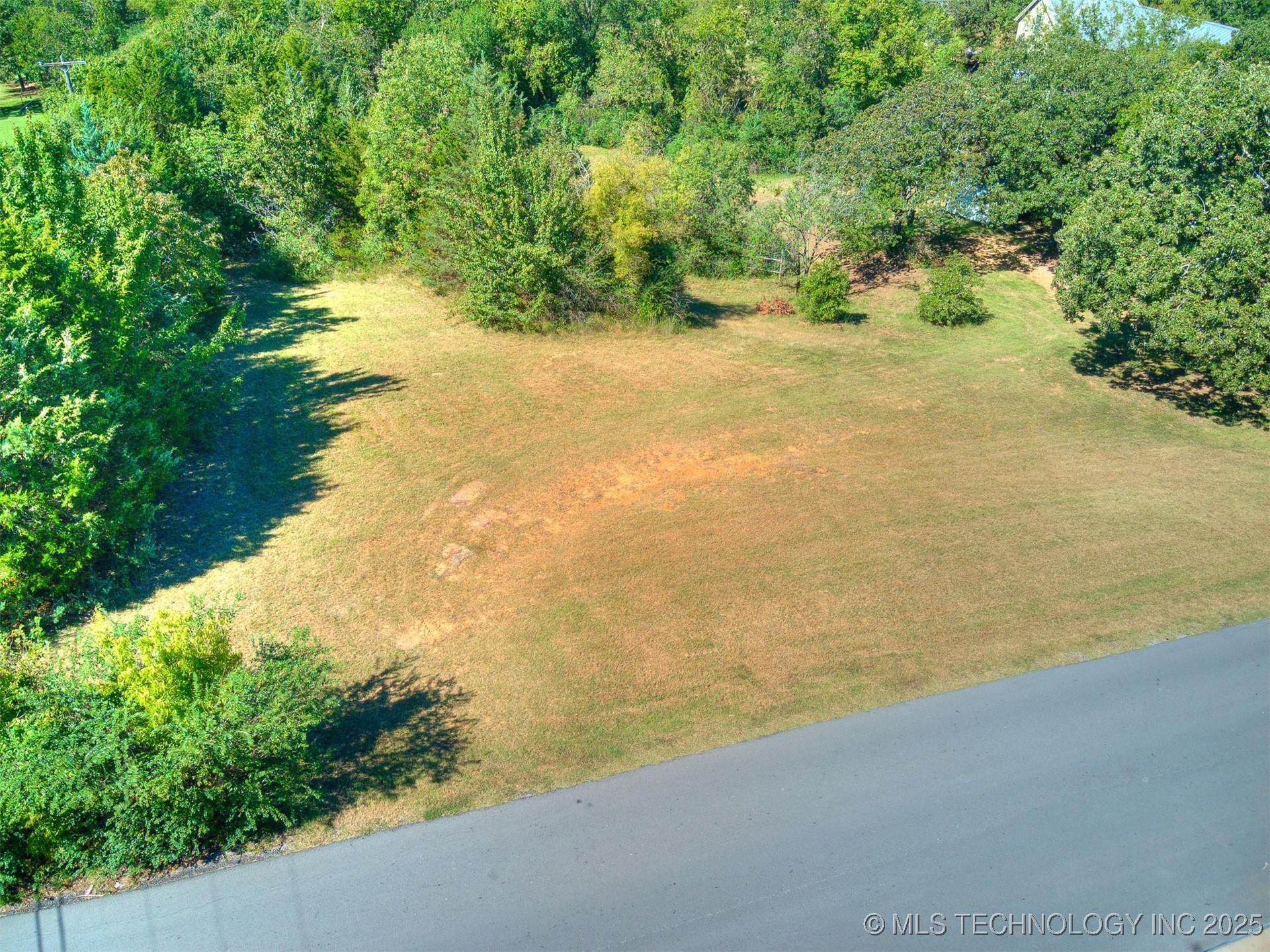 Gary Drive Property Photo 8