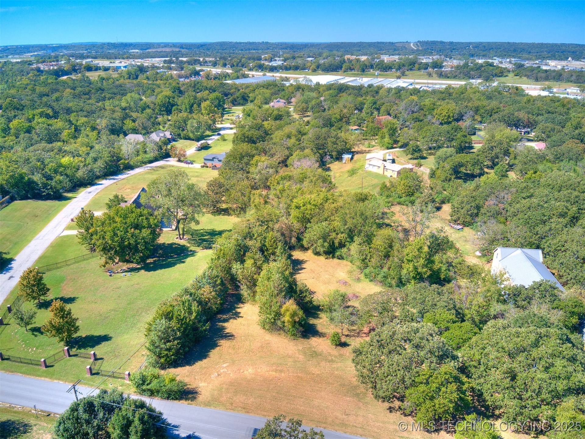 Gary Drive Property Photo 10