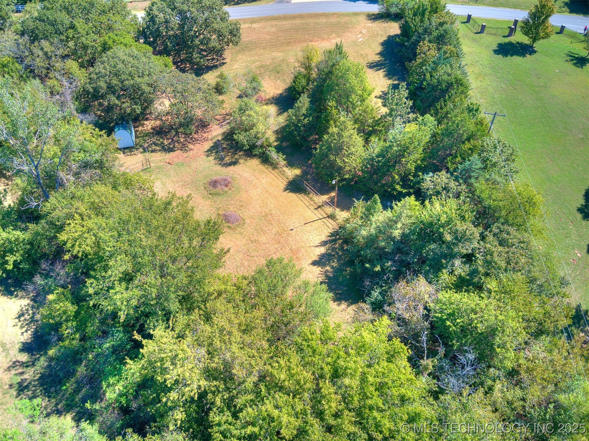 Gary Drive Property Photo 13