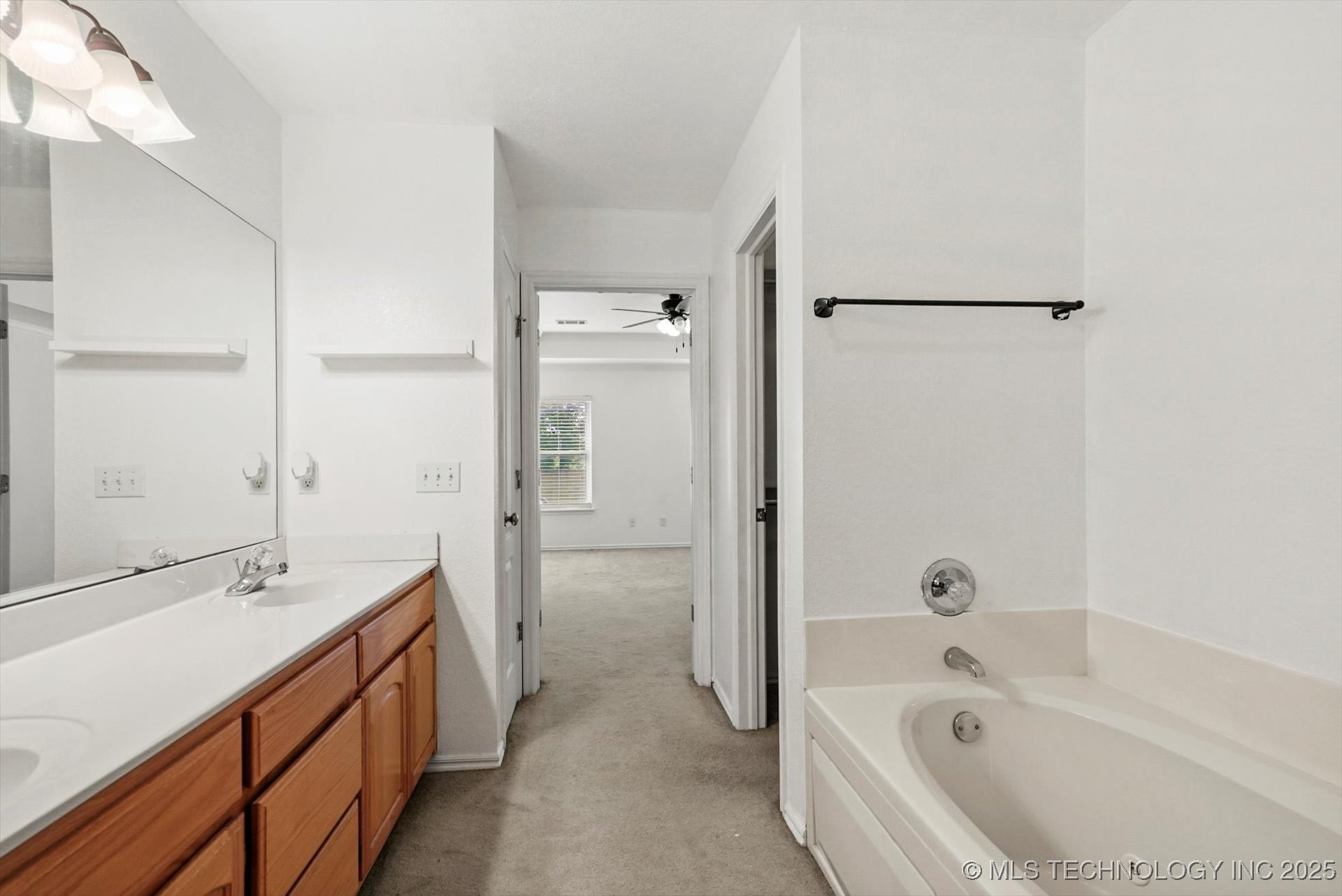 10806 E 117th Street North Property Photo 13