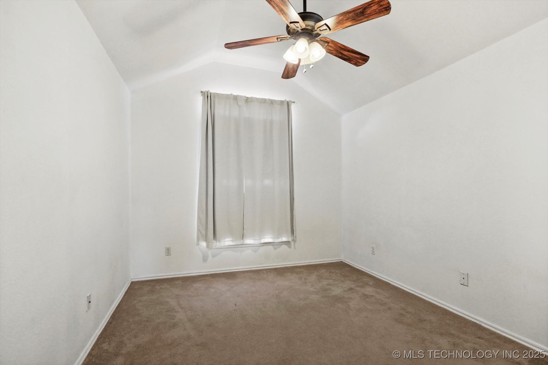 10806 E 117th Street North Property Photo 16