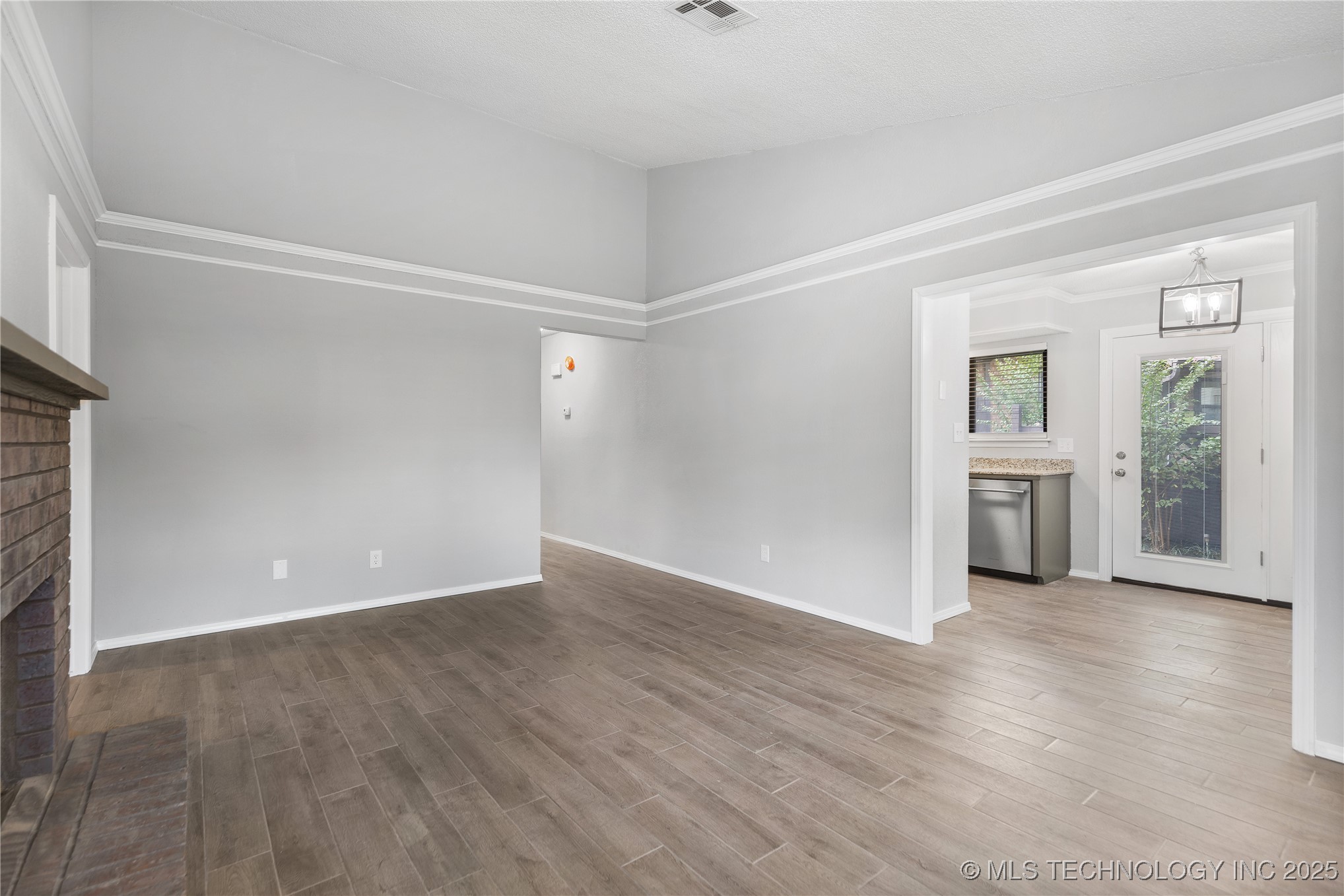 1216 S 111th East Avenue 43 Property Photo 4