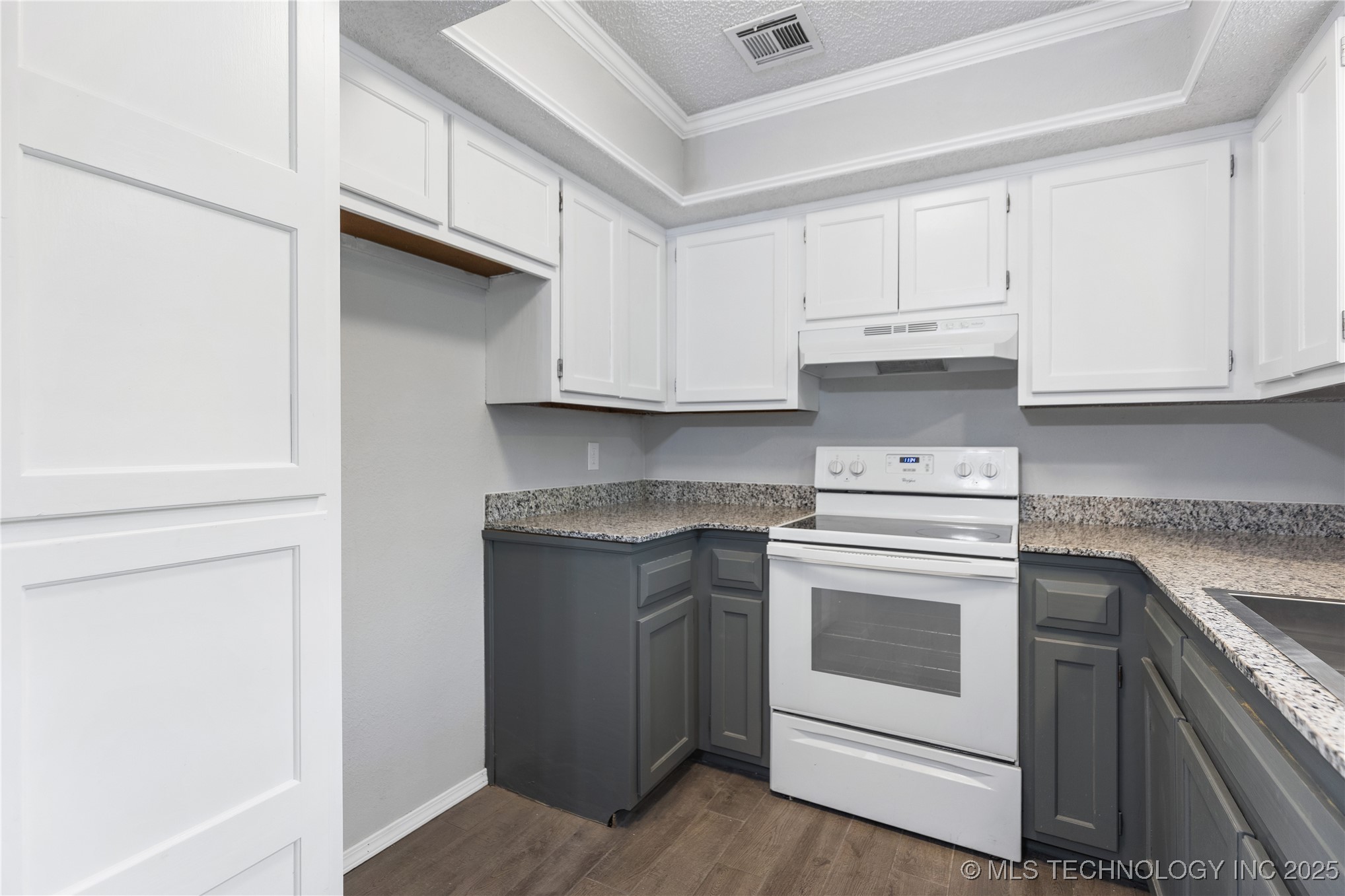 1216 S 111th East Avenue 43 Property Photo 10