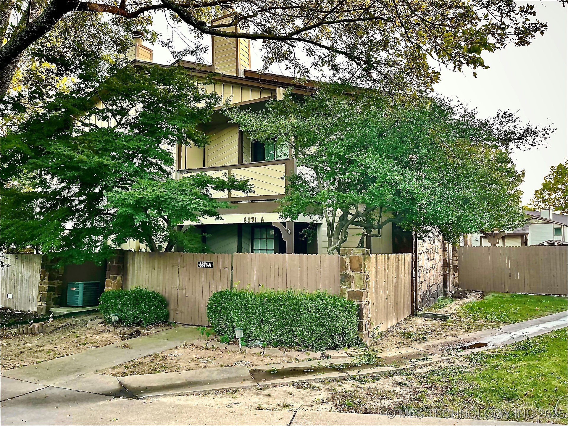 6371 S 80th Avenue E 6A Property Photo 1