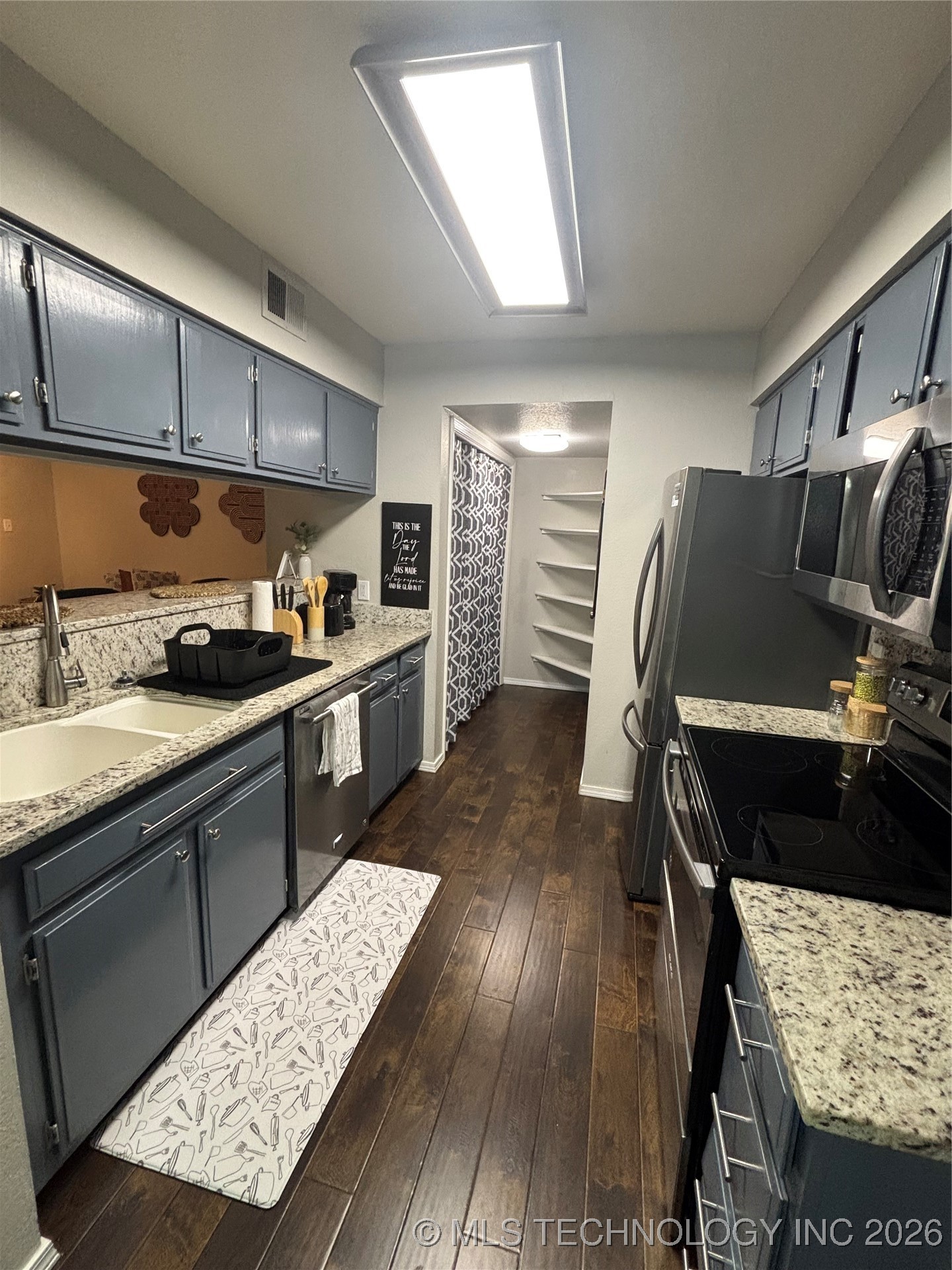 6371 S 80th Avenue E 6a Property Photo 9