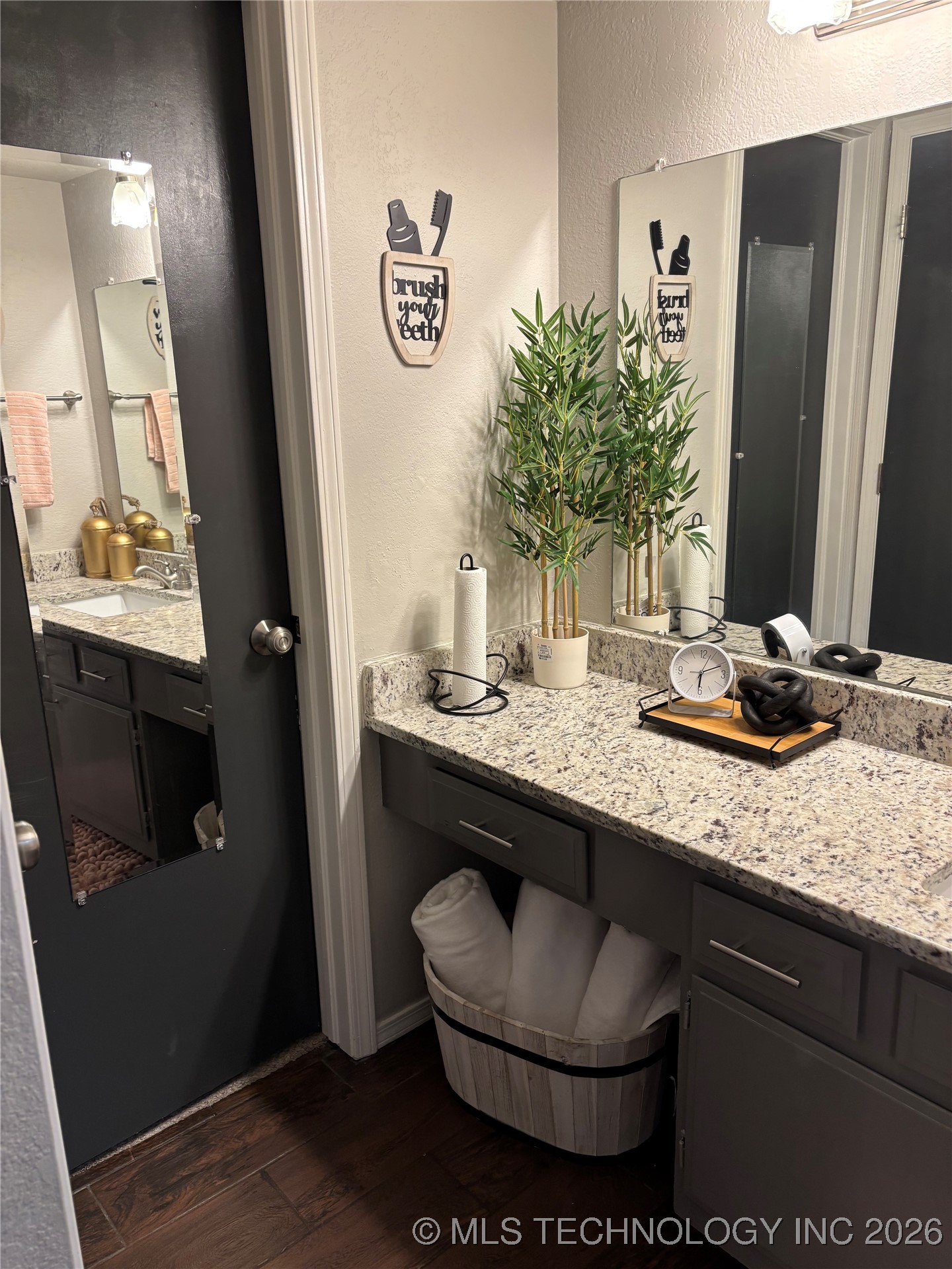 6371 S 80th Avenue E 6a Property Photo 11