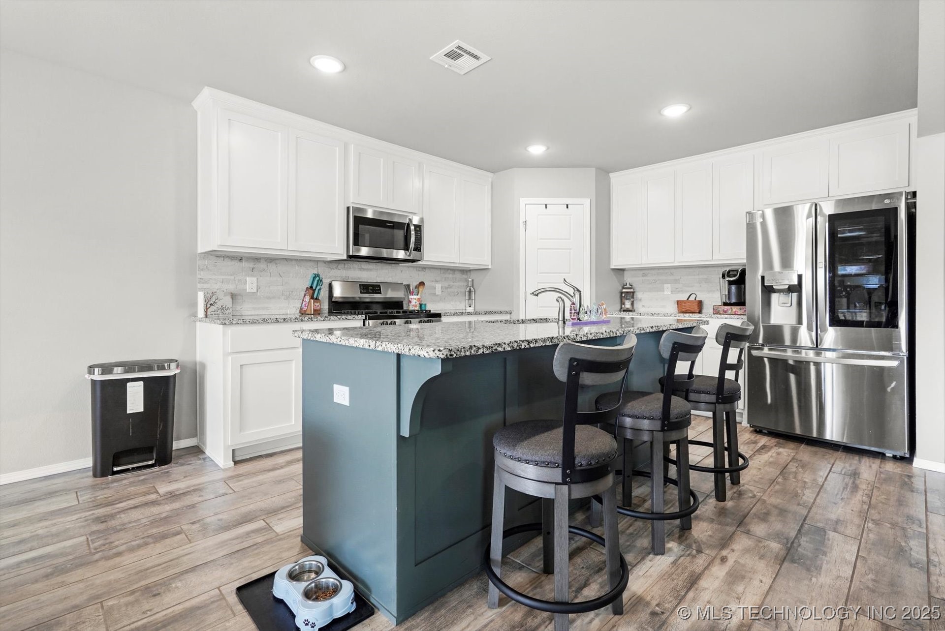 10102 S 232nd East Avenue Property Photo 10