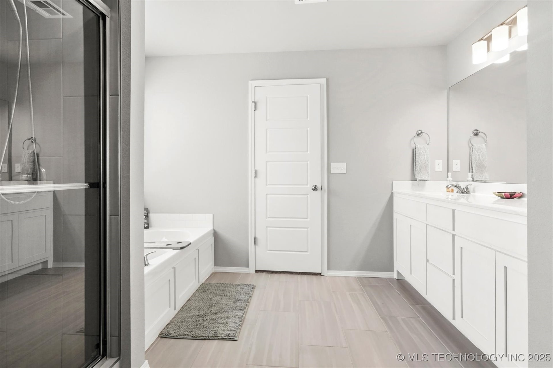 10102 S 232nd East Avenue Property Photo 21