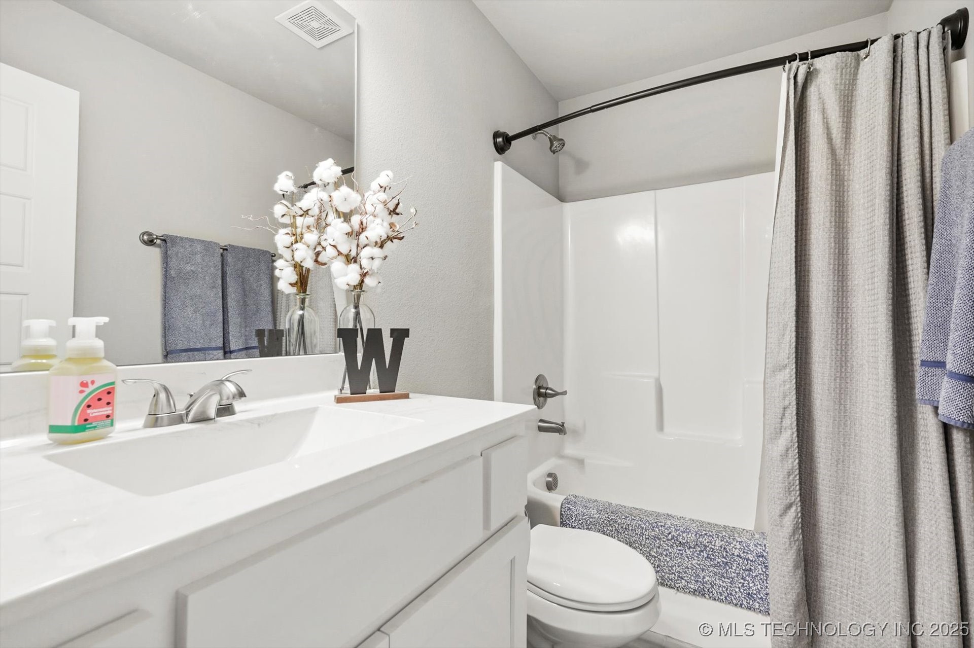 10102 S 232nd East Avenue Property Photo 26