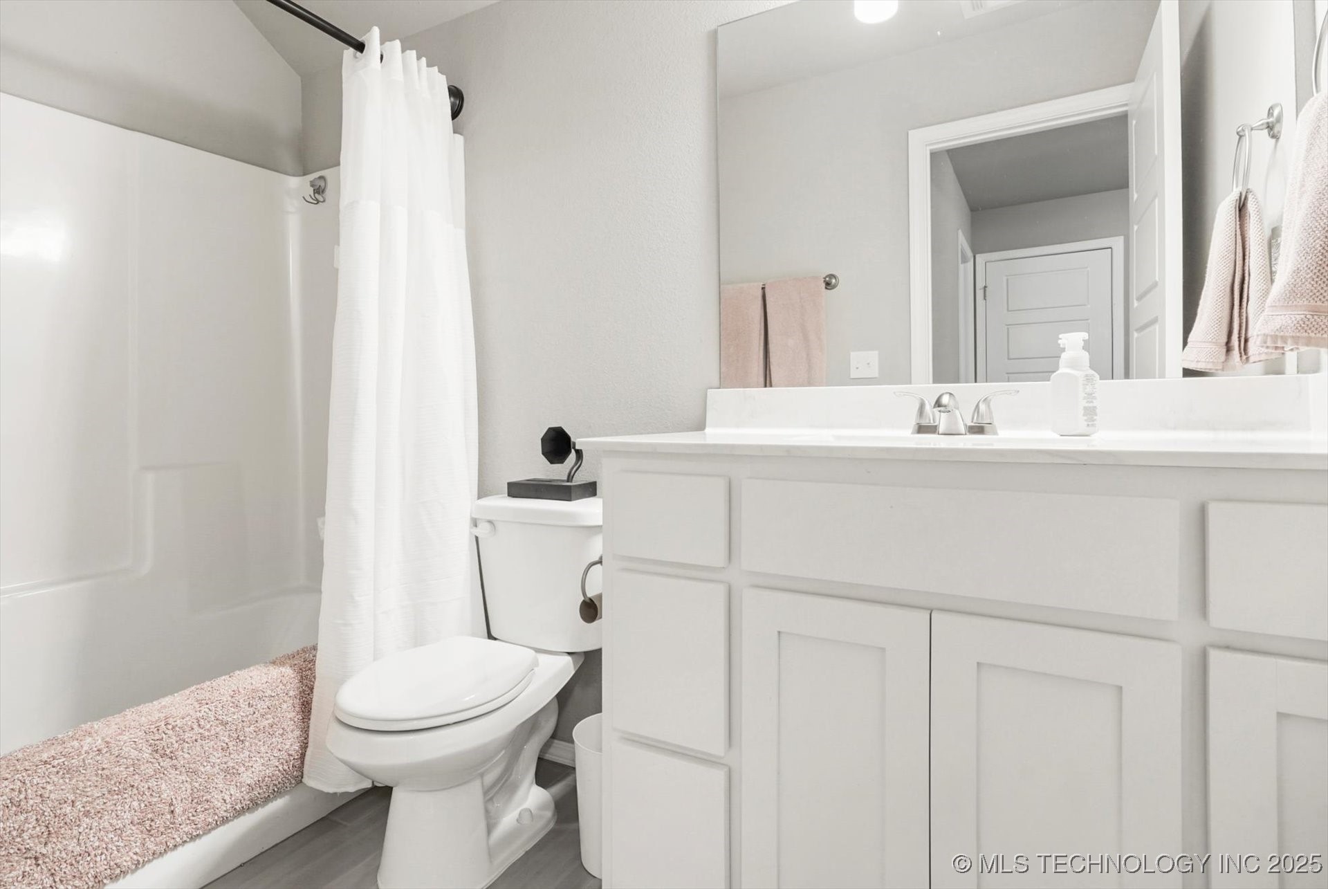 10102 S 232nd East Avenue Property Photo 31