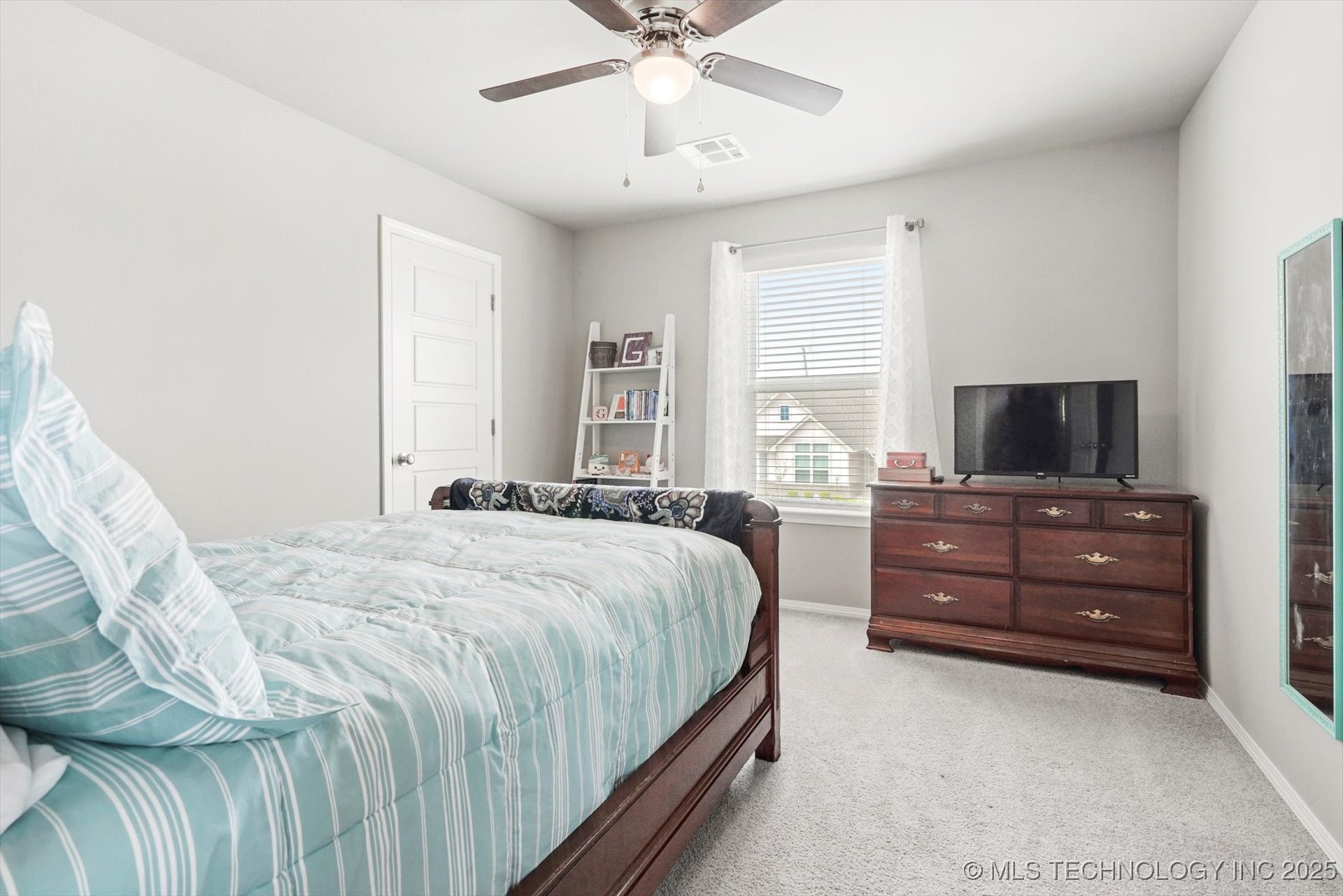 10102 S 232nd East Avenue Property Photo 32