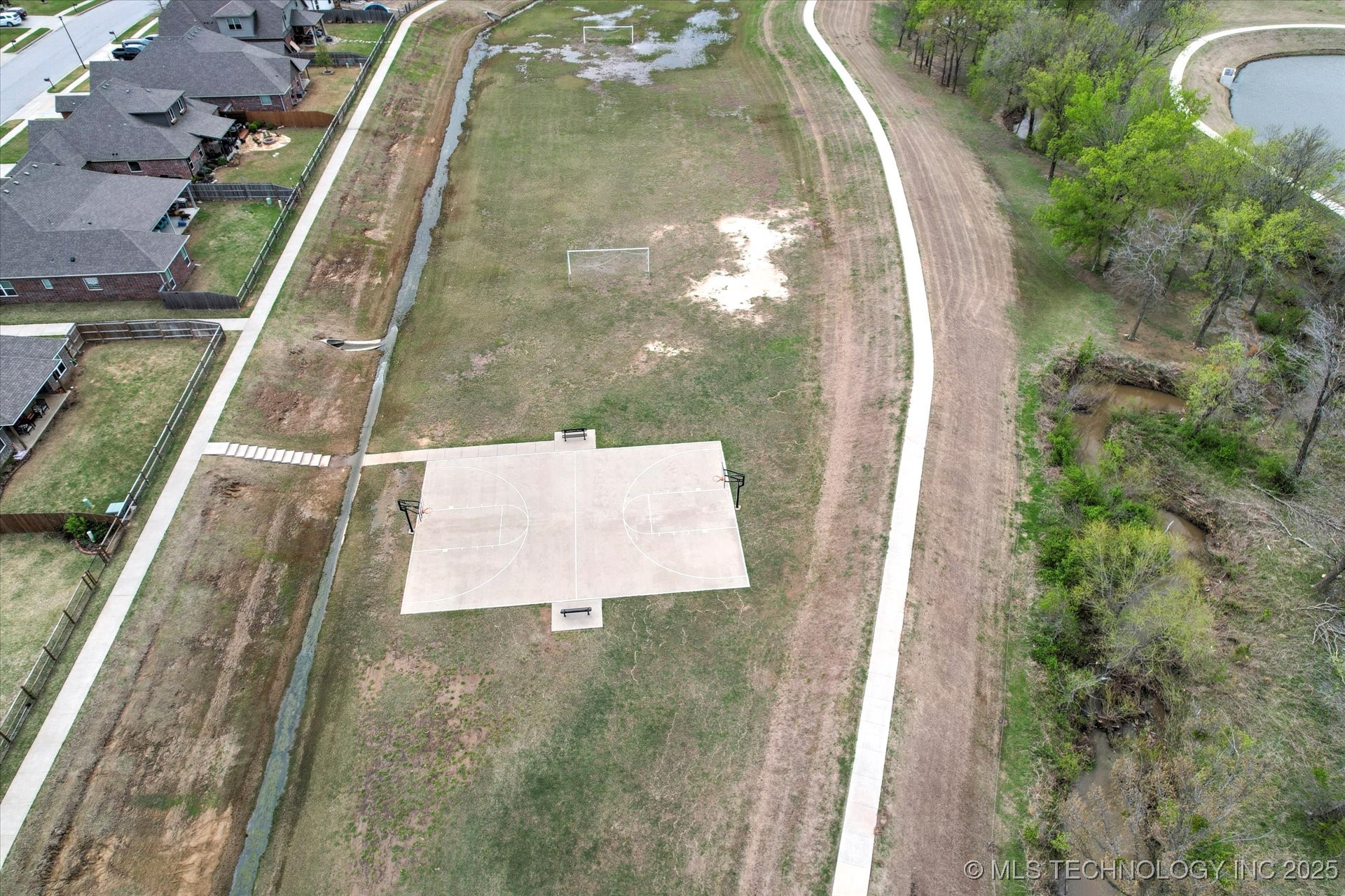 10102 S 232nd East Avenue Property Photo 38