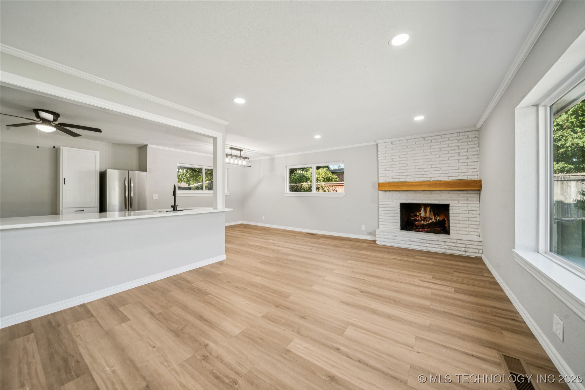 3424 E 41st Street Property Photo 9