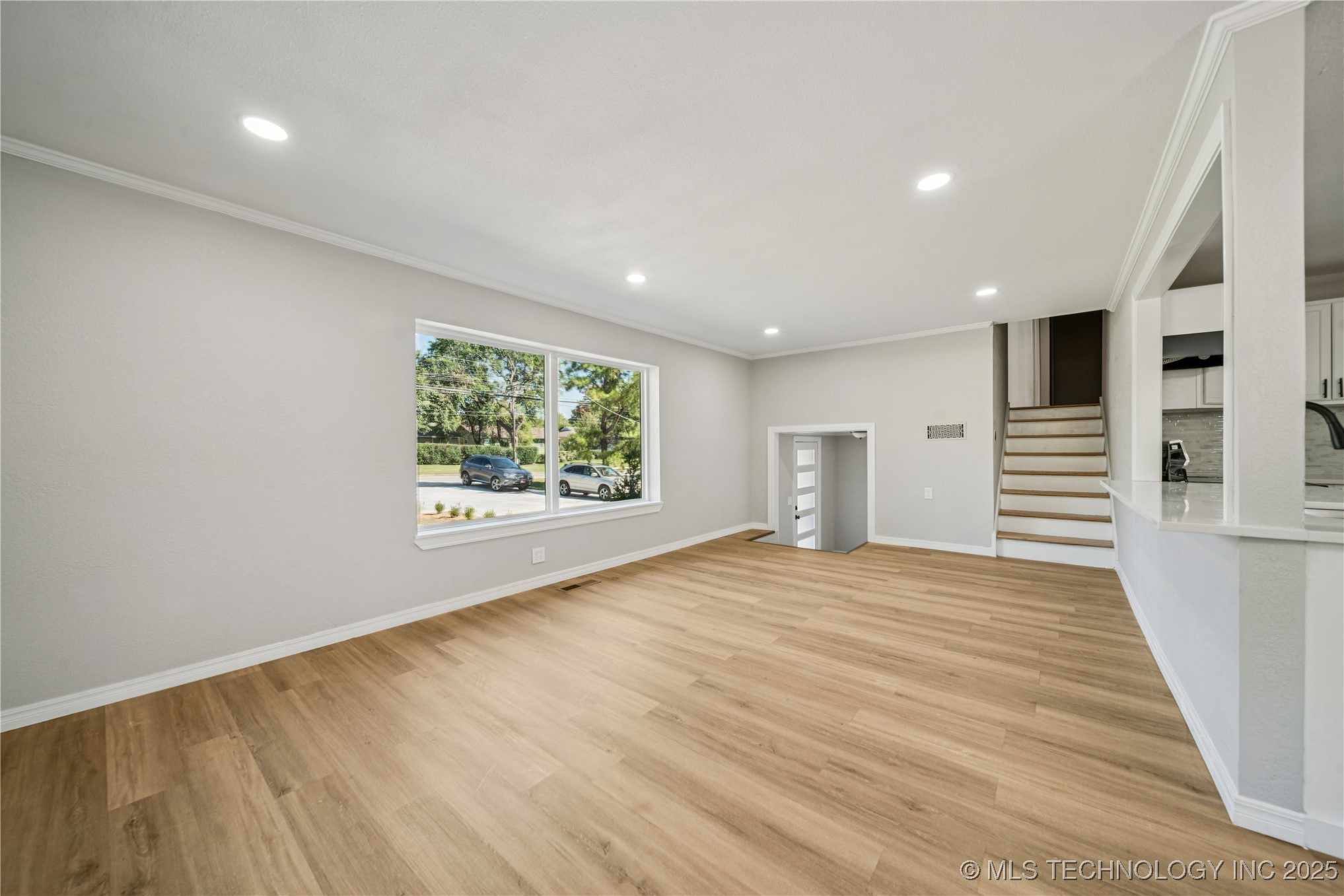 3424 E 41st Street Property Photo 13