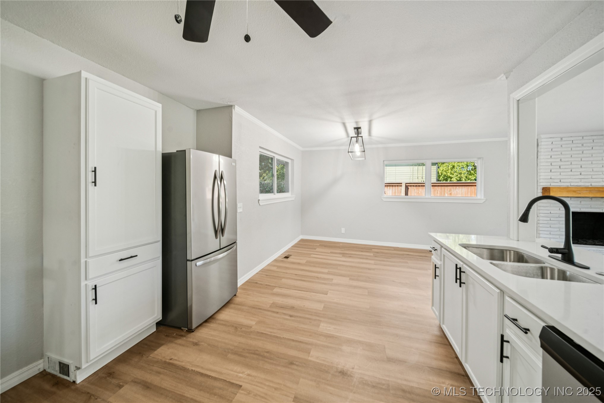 3424 E 41st Street Property Photo 21