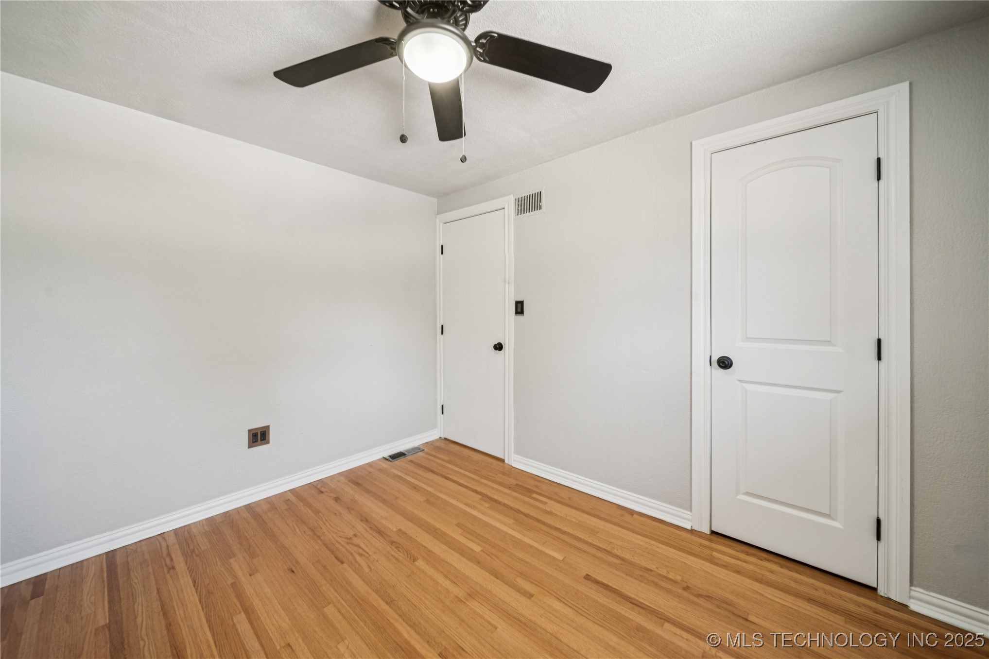 3424 E 41st Street Property Photo 36