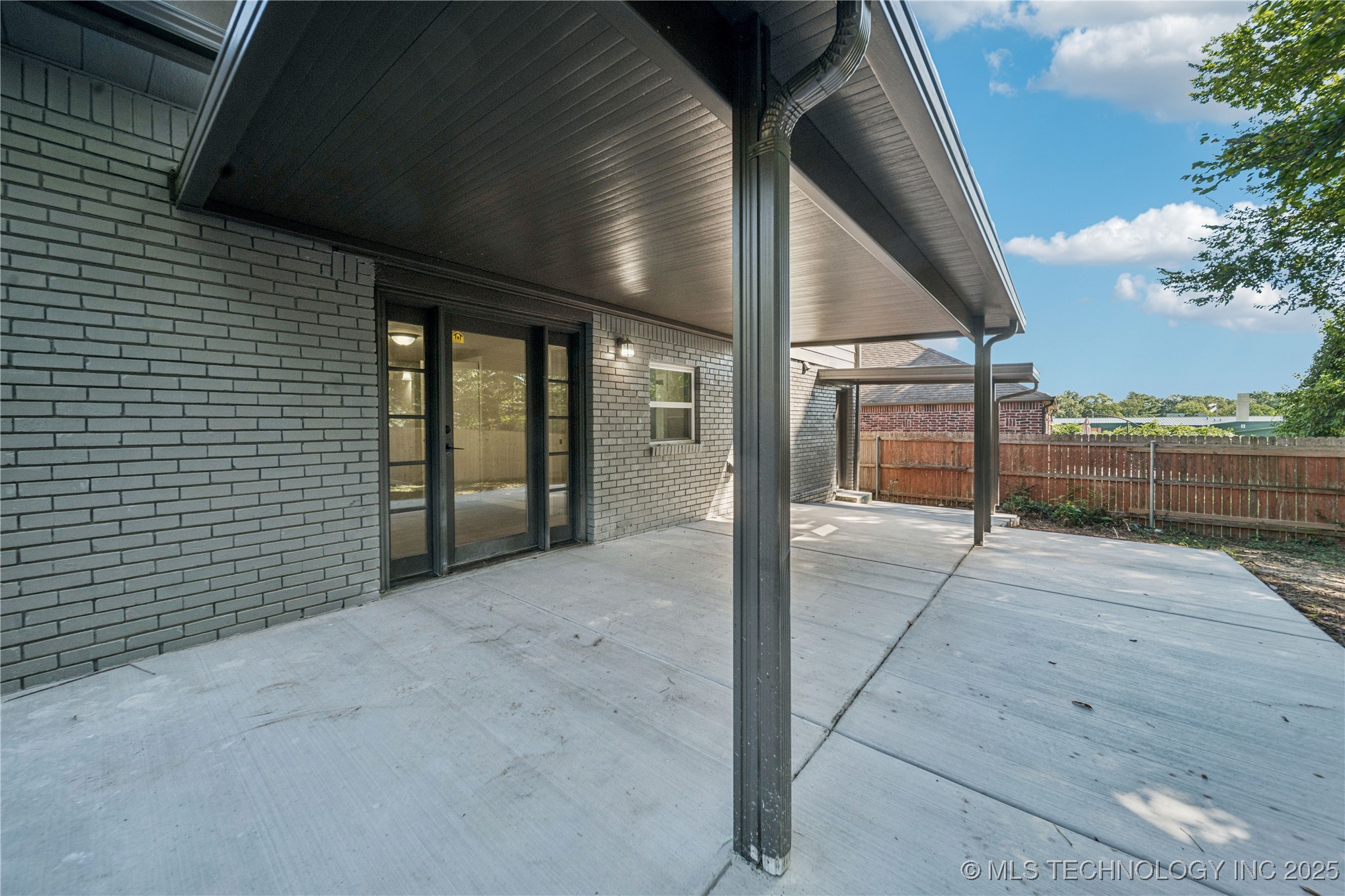 3424 E 41st Street Property Photo 44