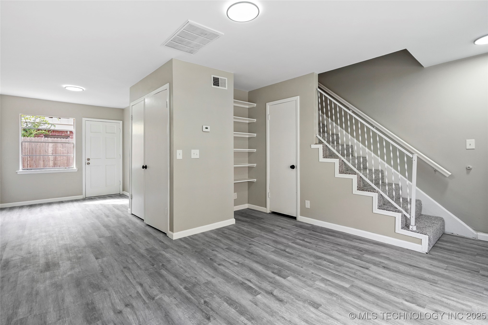 6160 S Madison Place 6160-c Property Photo 4