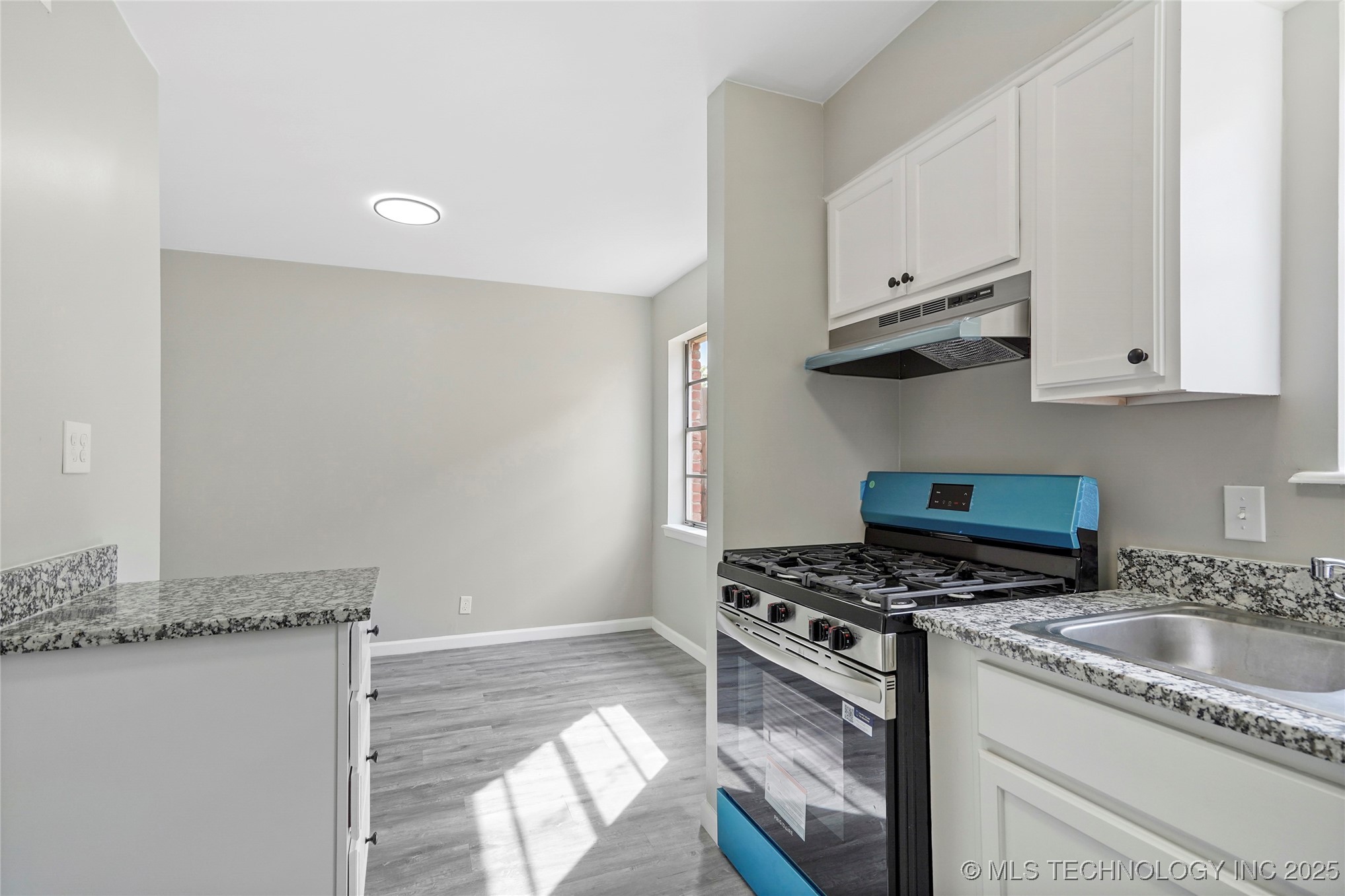 6160 S Madison Place 6160-c Property Photo 11