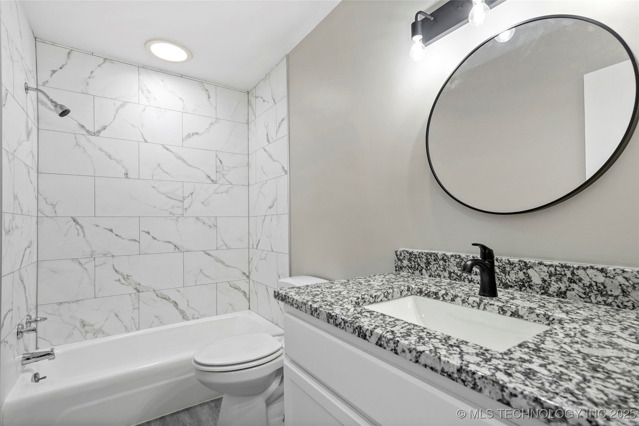 6160 S Madison Place 6160-c Property Photo 16