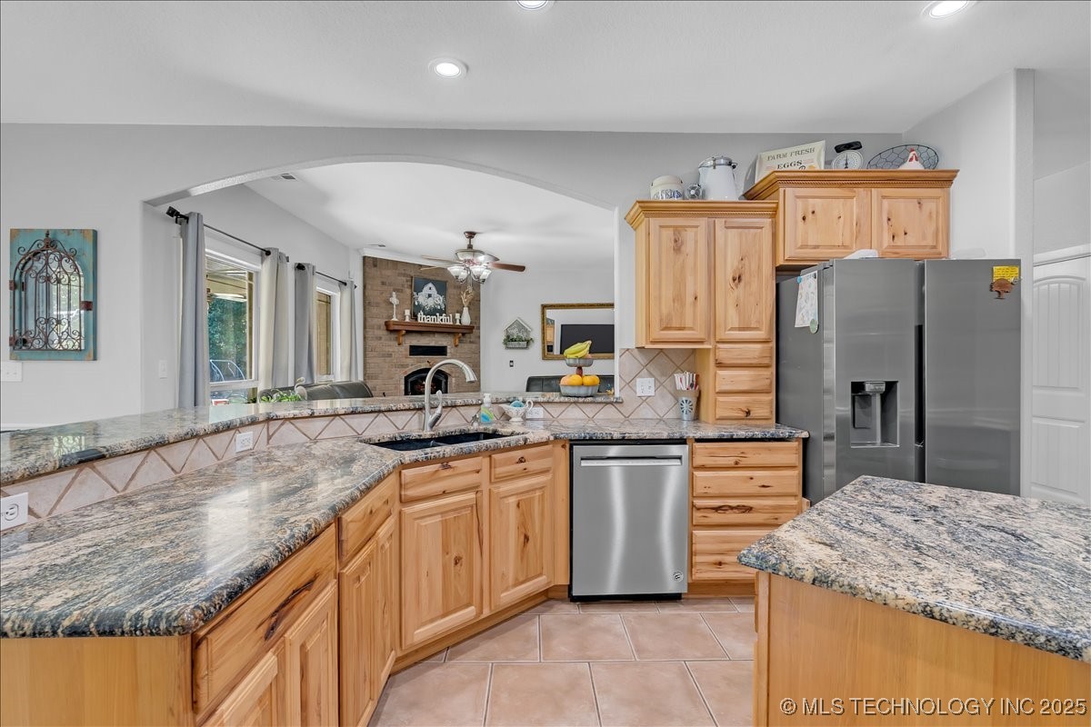 26390 E 51st Street S Property Photo 12