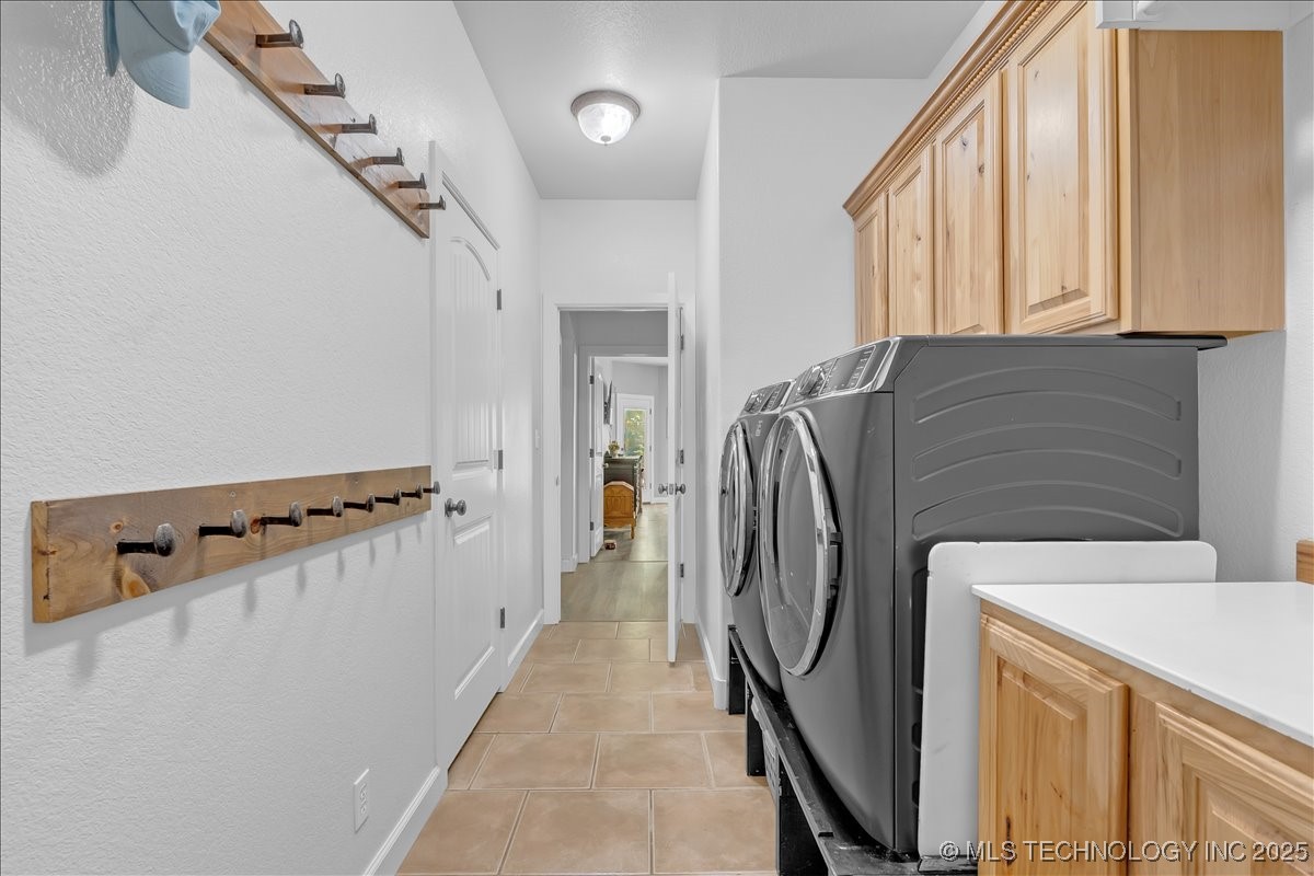 26390 E 51st Street S Property Photo 17