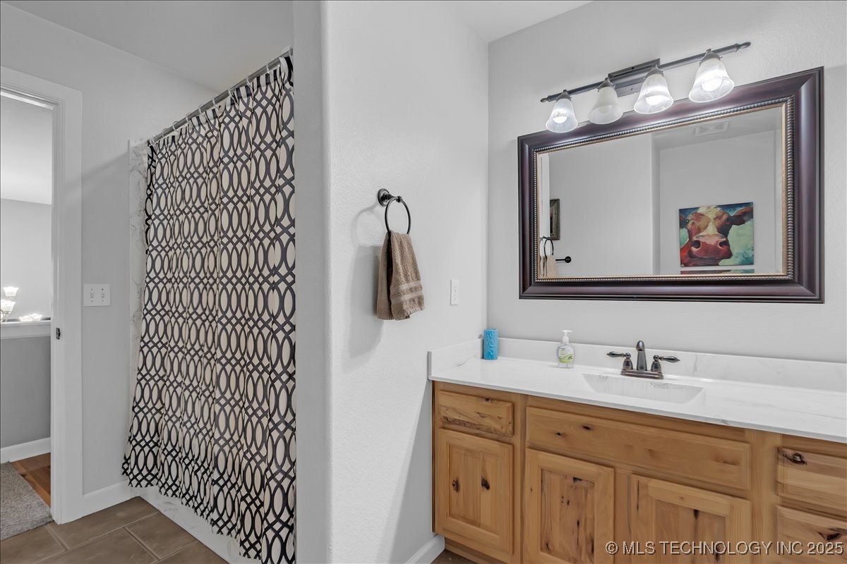 26390 E 51st Street S Property Photo 22