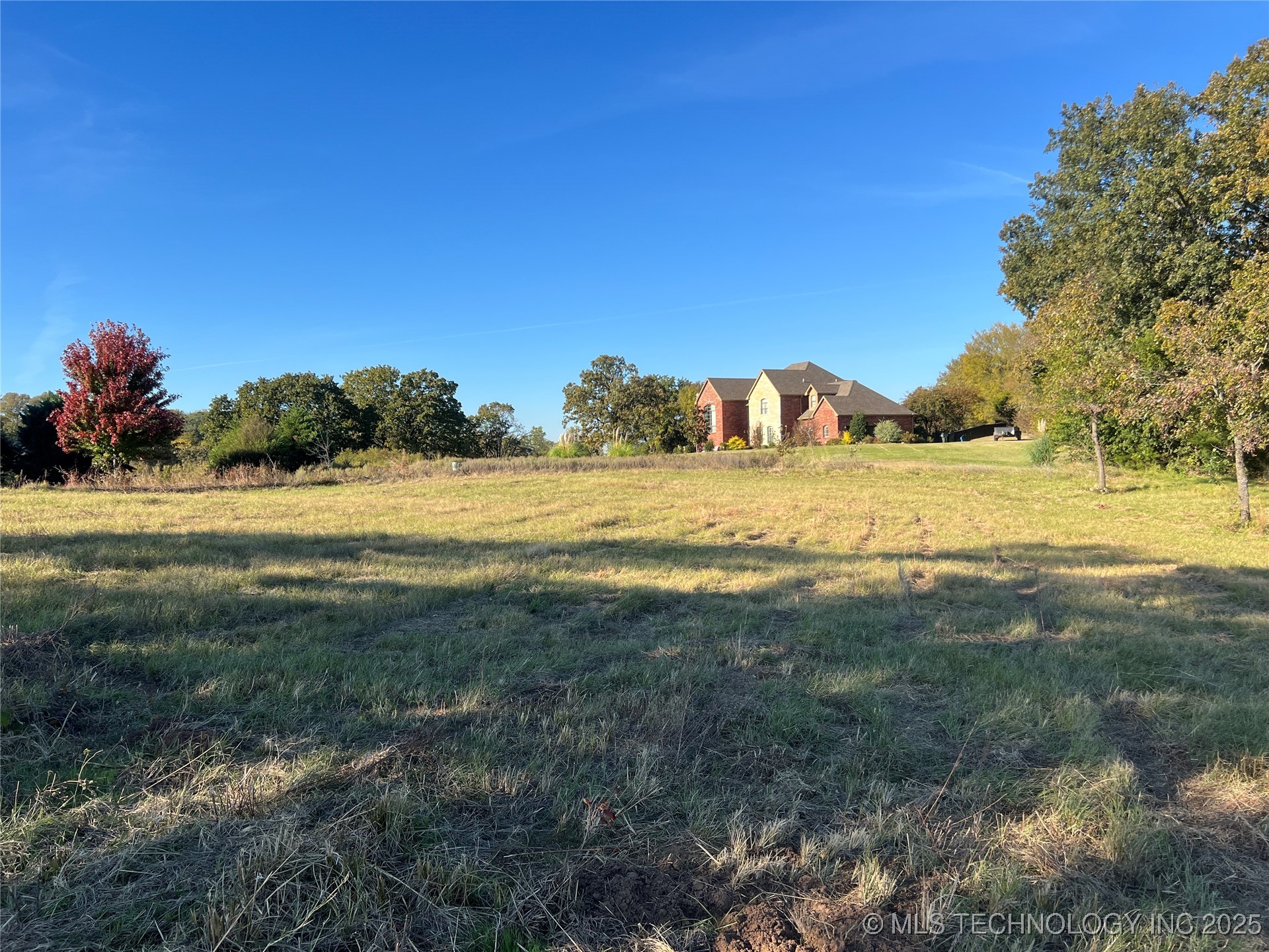 19 Blake Lane Property Photo 3