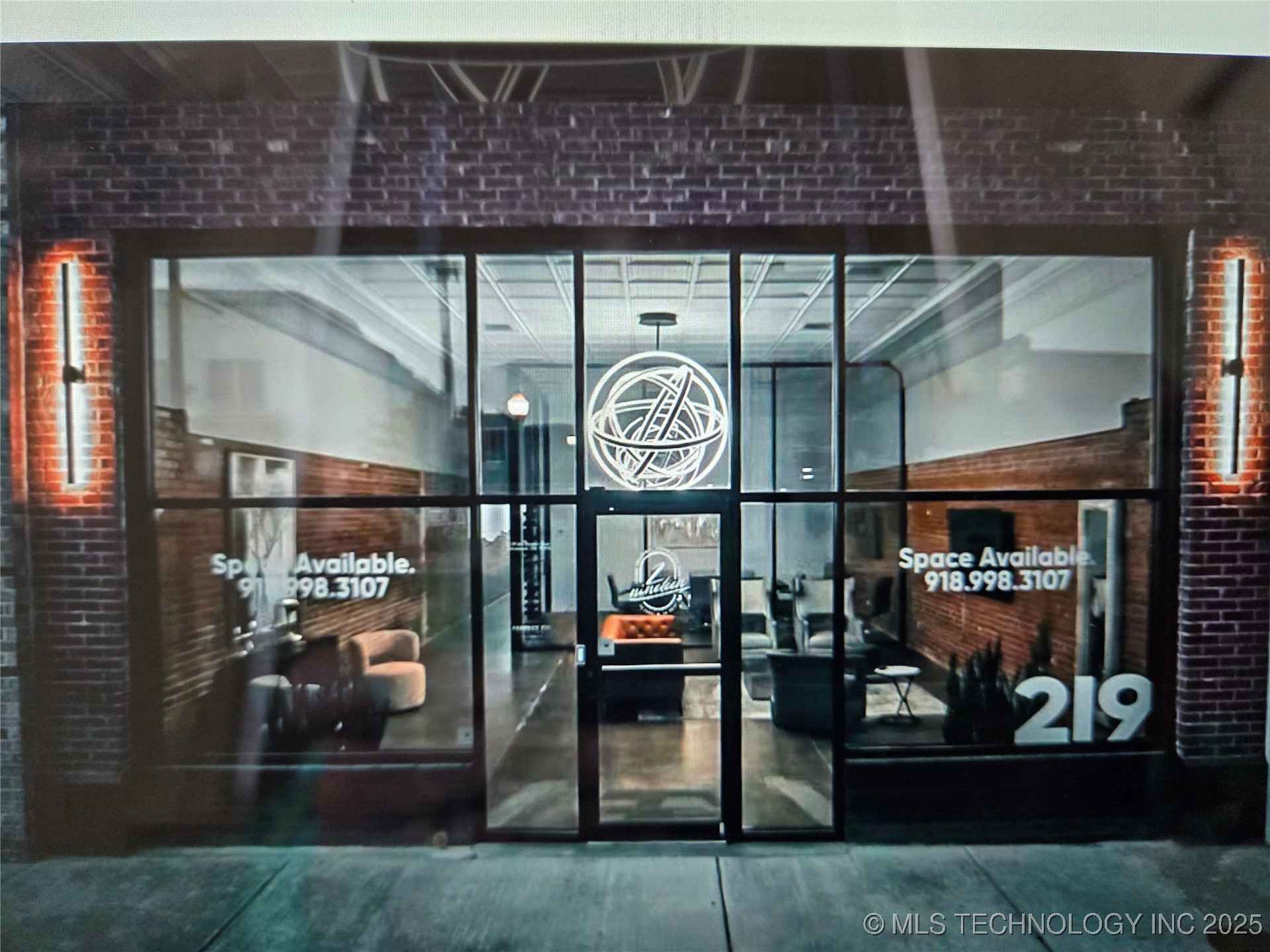 219 E Rogers Boulevard Property Photo 1