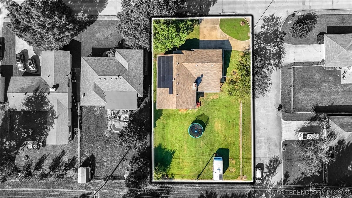 208 N Chambers Trail Property Photo 6