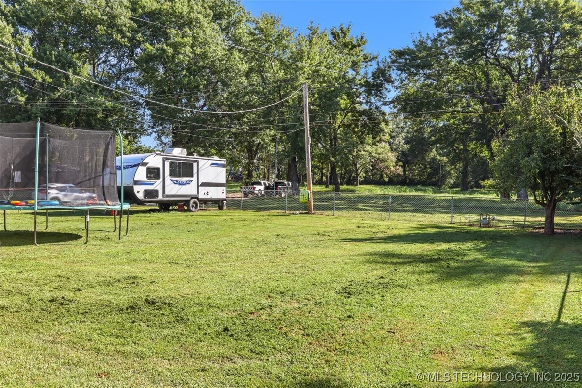 208 N Chambers Trail Property Photo 21