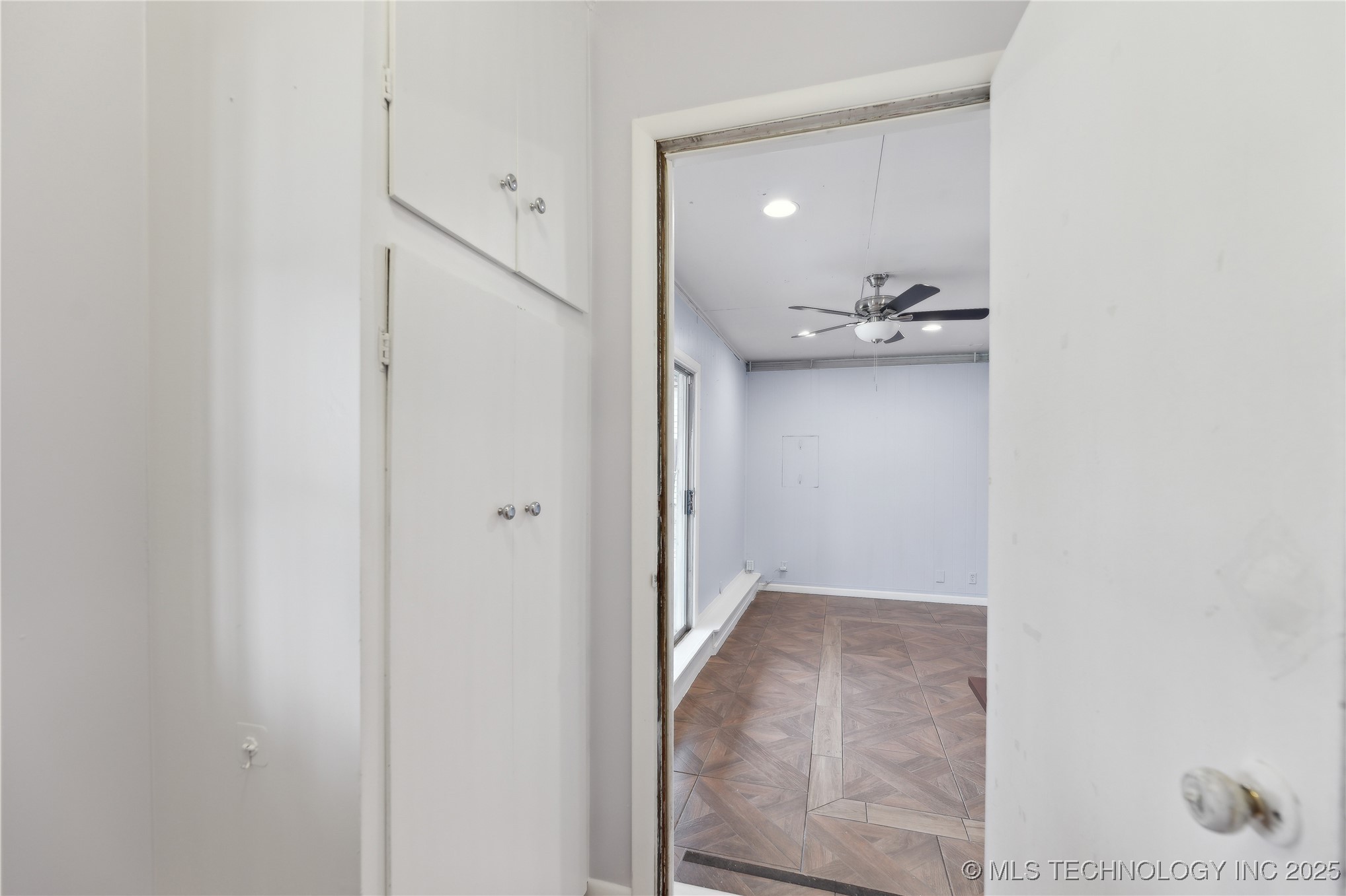 5734 E 24th Place Property Photo 14