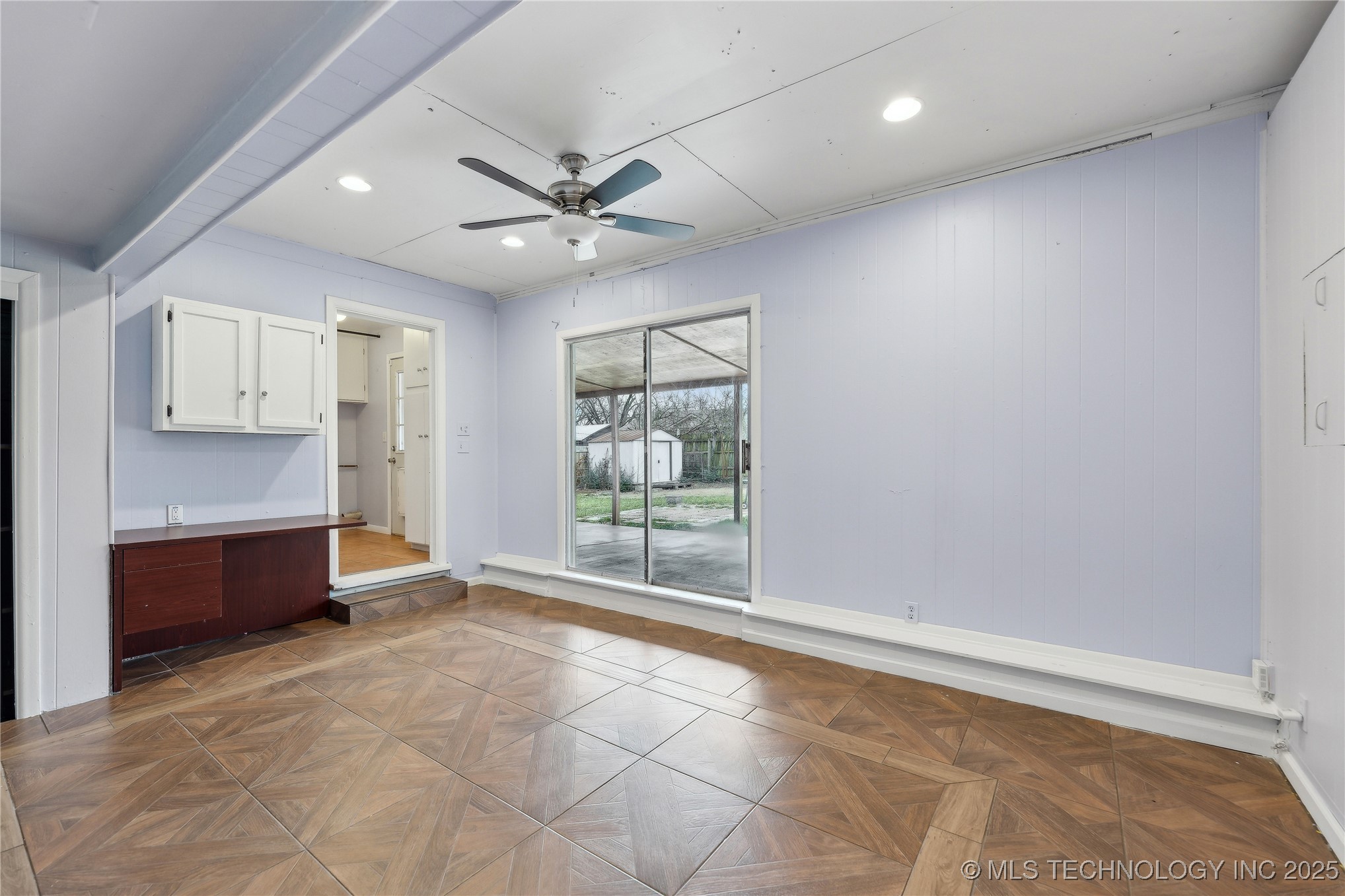 5734 E 24th Place Property Photo 16