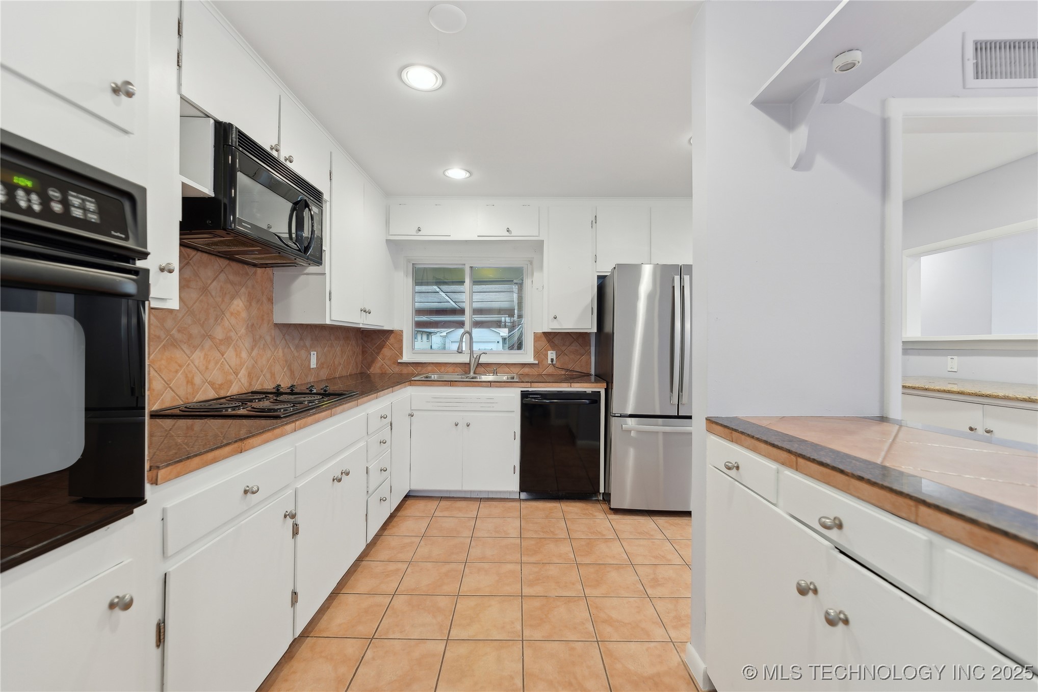 5734 E 24th Place Property Photo 19