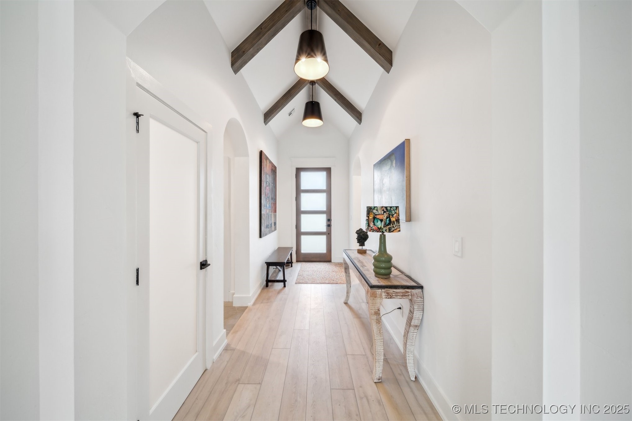 1114 W 86th Street S Property Photo 6