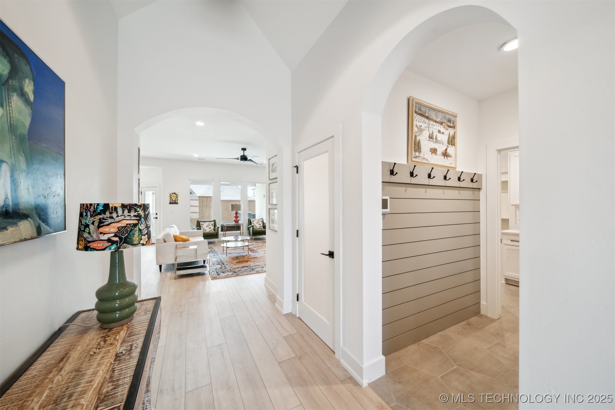 1114 W 86th Street S Property Photo 27