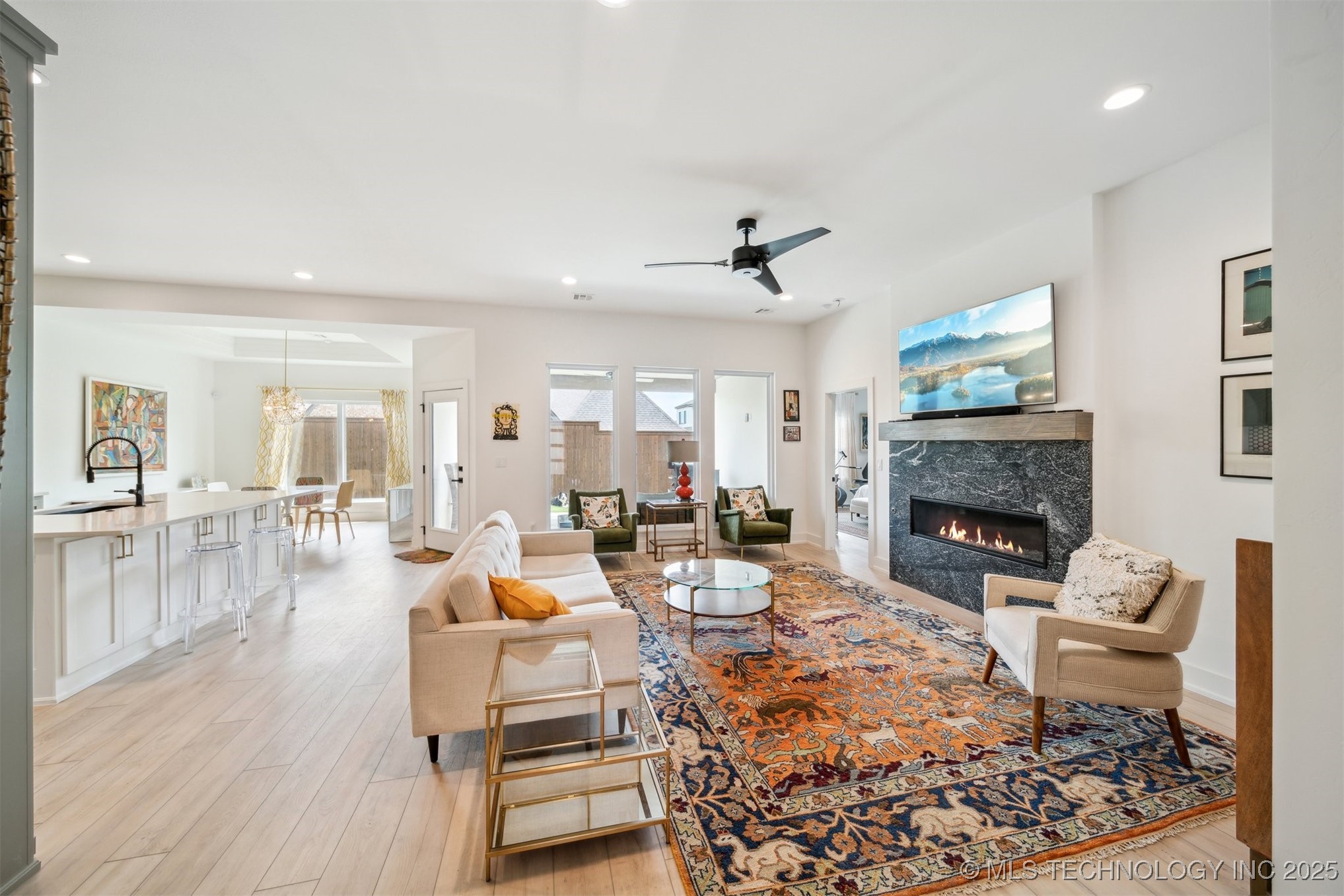 1114 W 86th Street S Property Photo 29