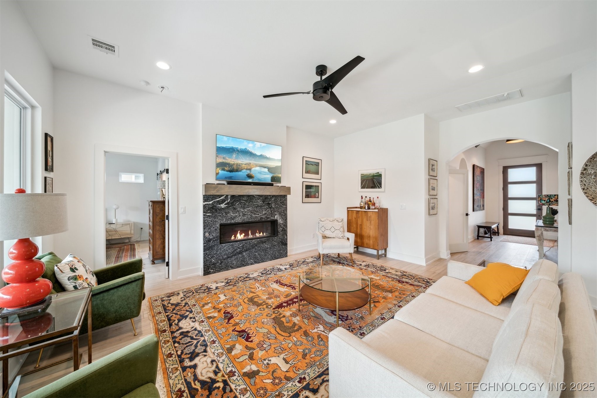 1114 W 86th Street S Property Photo 31