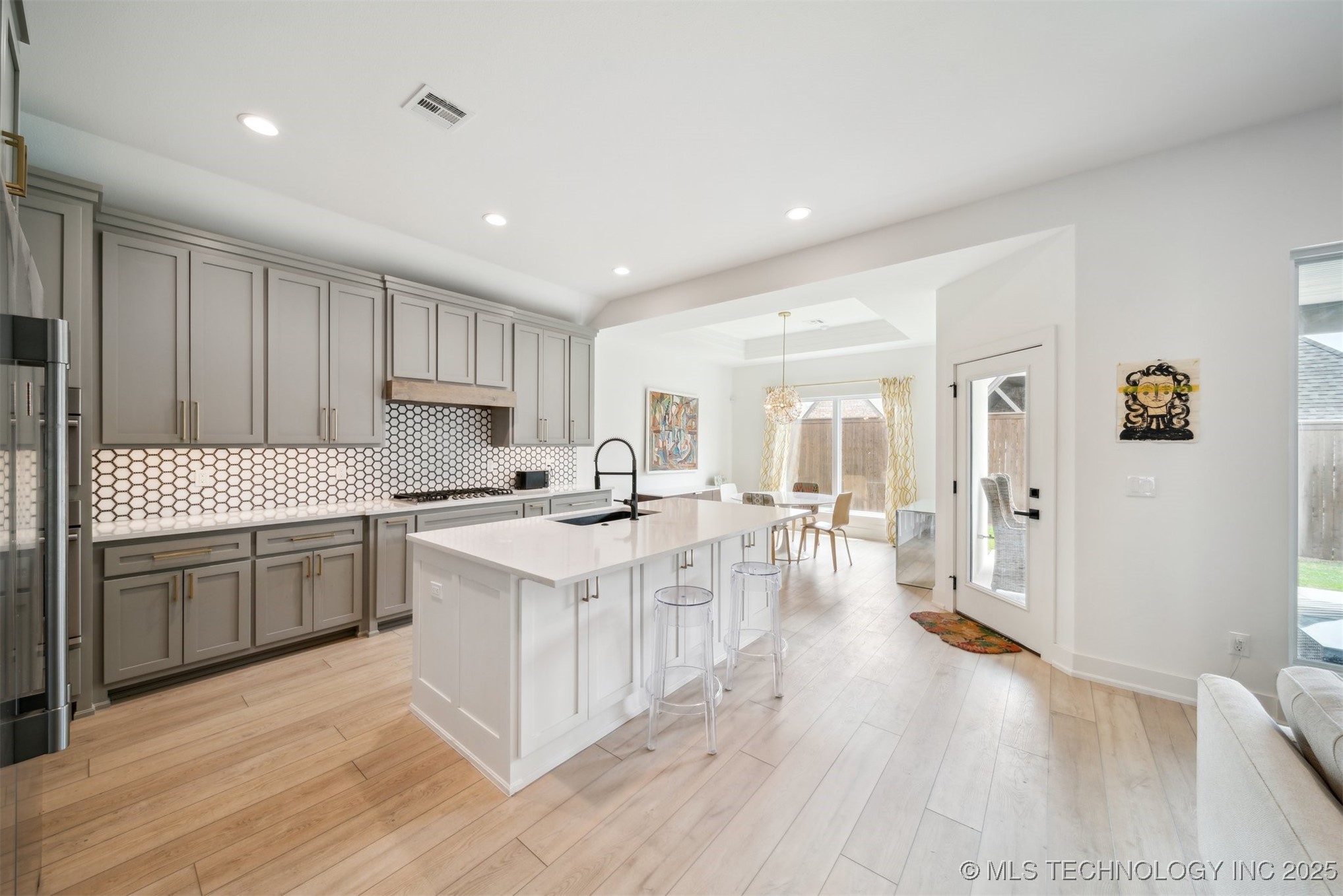 1114 W 86th Street S Property Photo 33