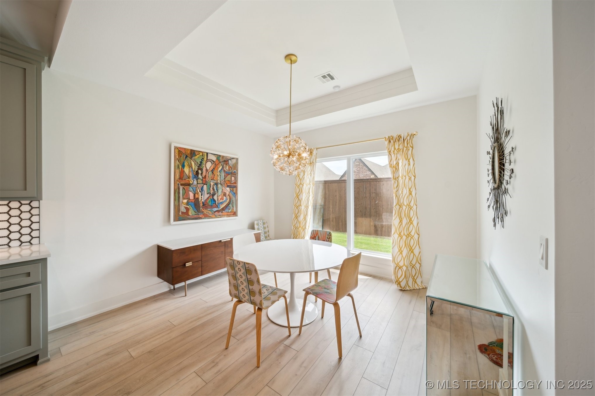 1114 W 86th Street S Property Photo 40