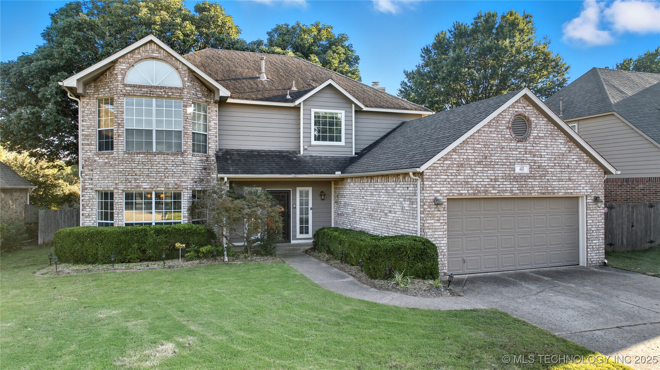 411 W Union Place Property Photo 4